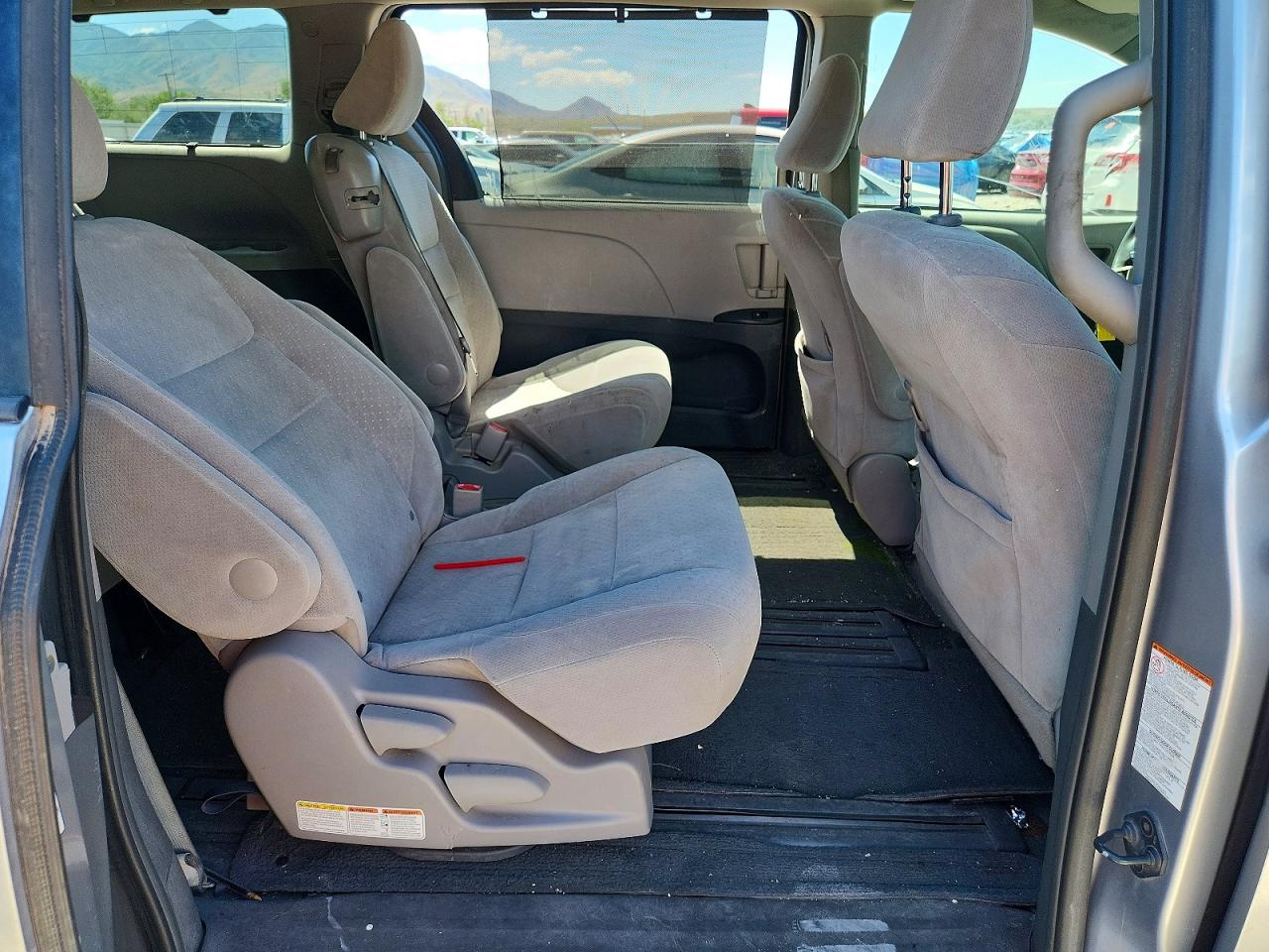2015 Toyota Sienna Le Silver vin: 5TDKK3DC6FS558031