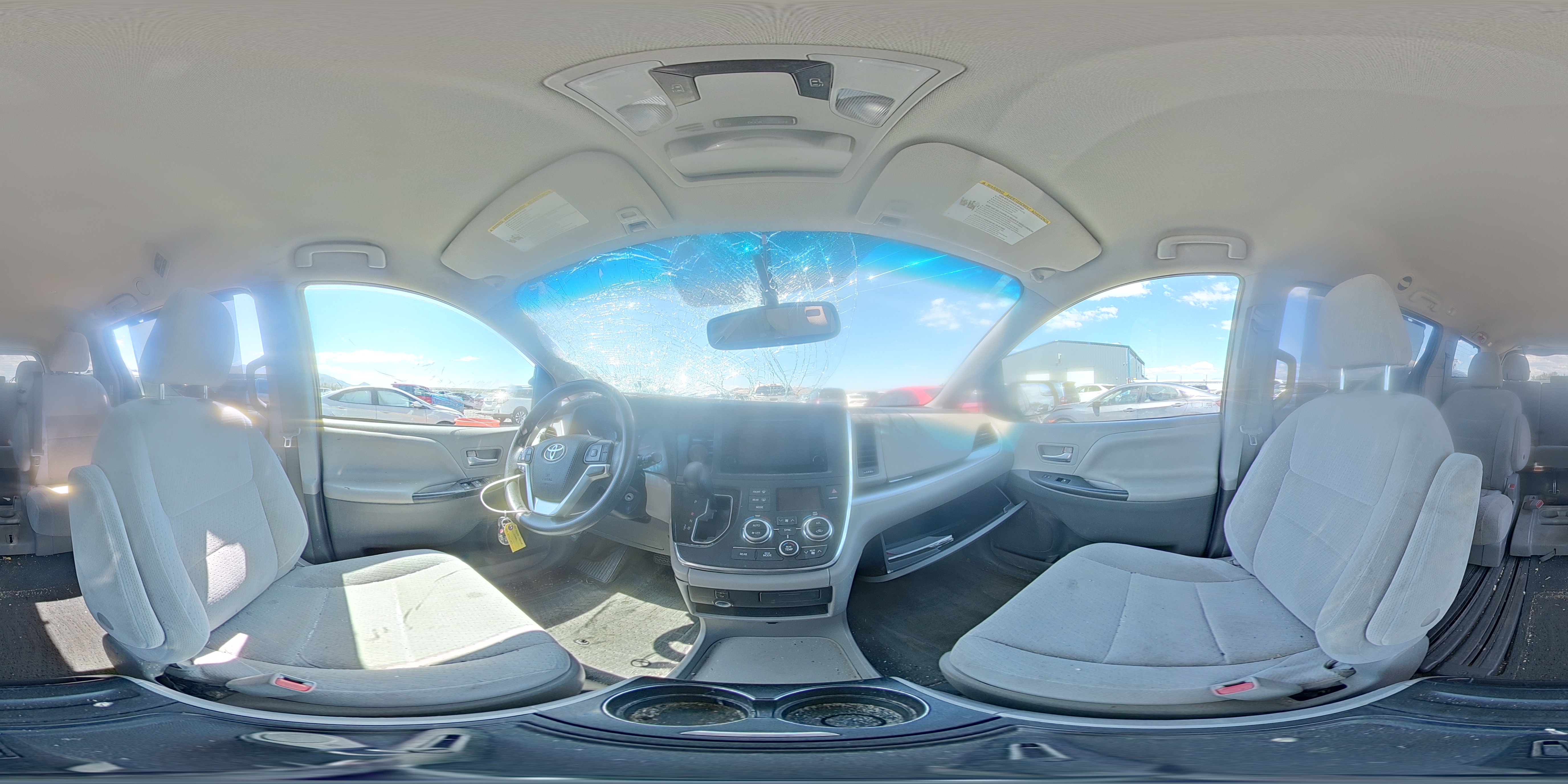 2015 Toyota Sienna Le Silver vin: 5TDKK3DC6FS558031
