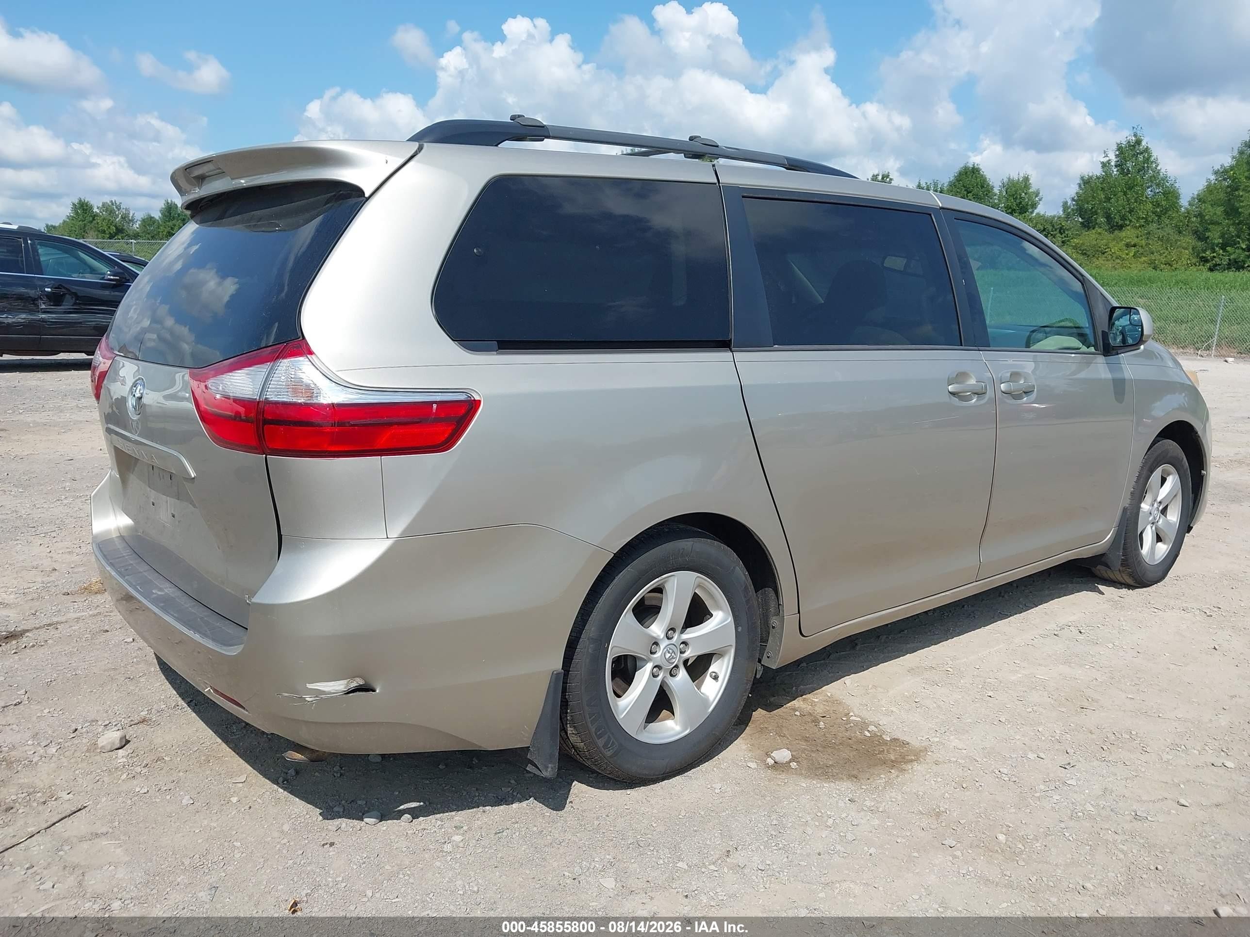 2015 Toyota Sienna Le 8 Passenger Tan vin: 5TDKK3DC6FS585195