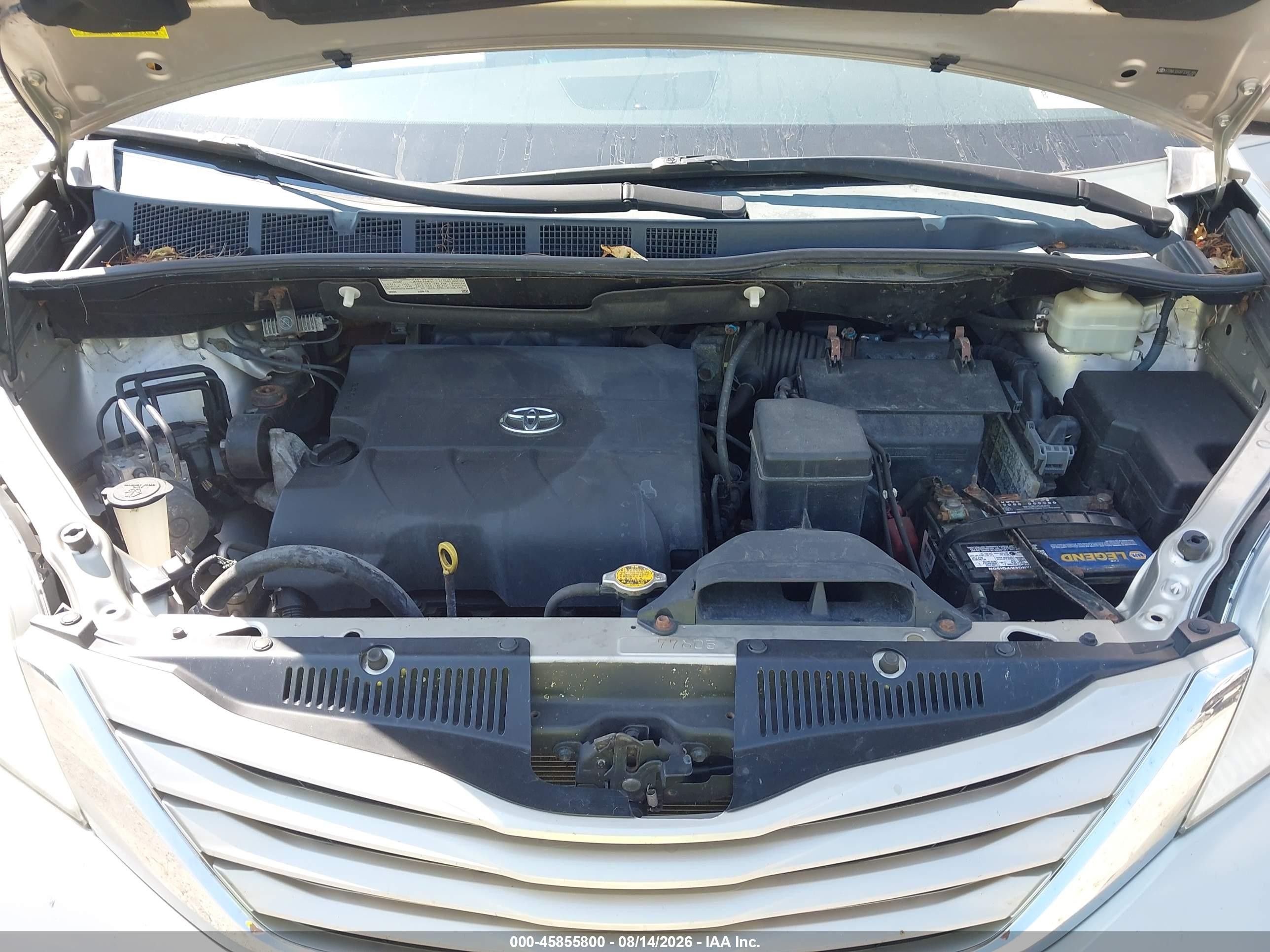 2015 Toyota Sienna Le 8 Passenger Tan vin: 5TDKK3DC6FS585195