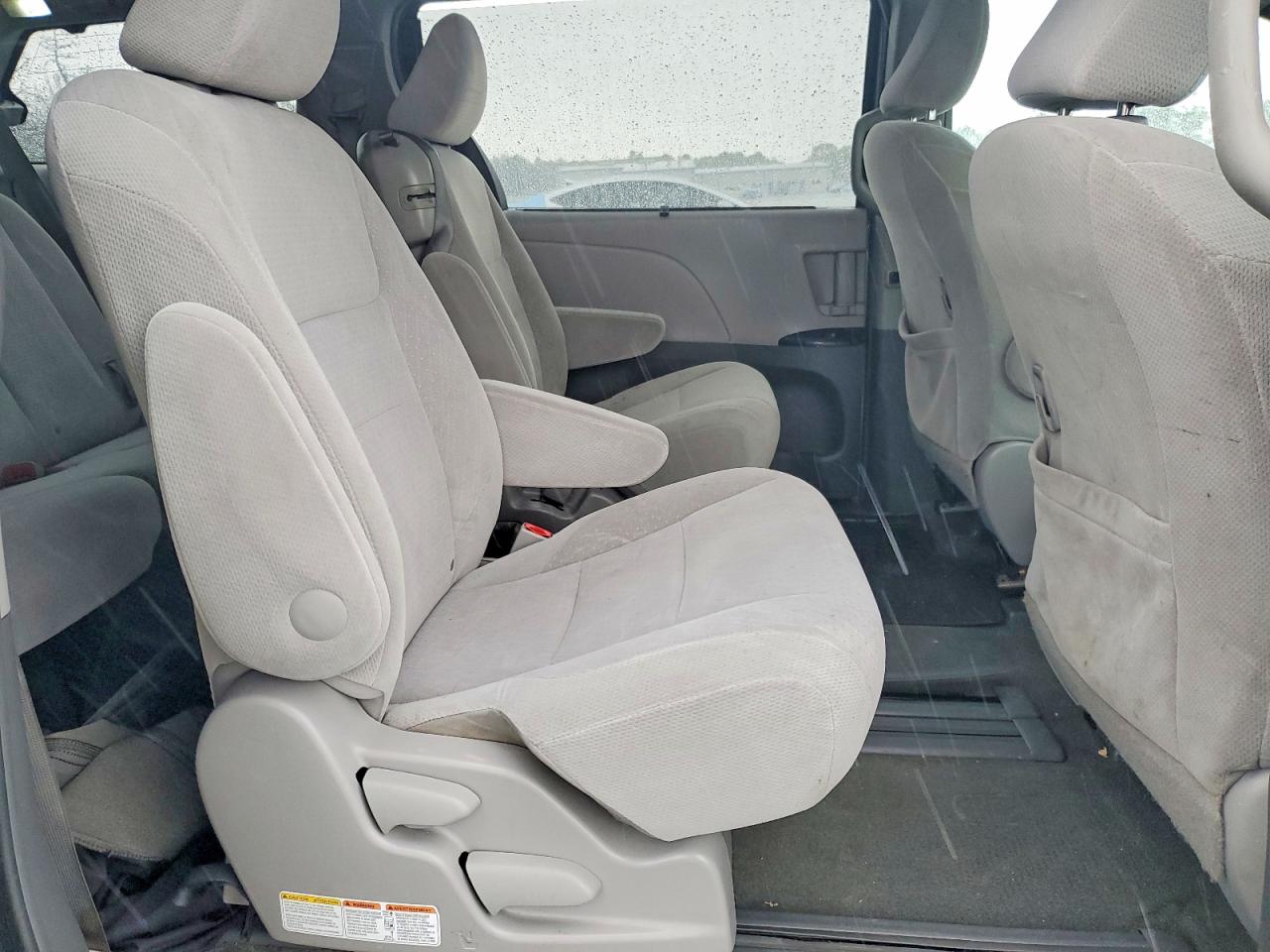 2015 Toyota Sienna Le Silver vin: 5TDKK3DC6FS605204
