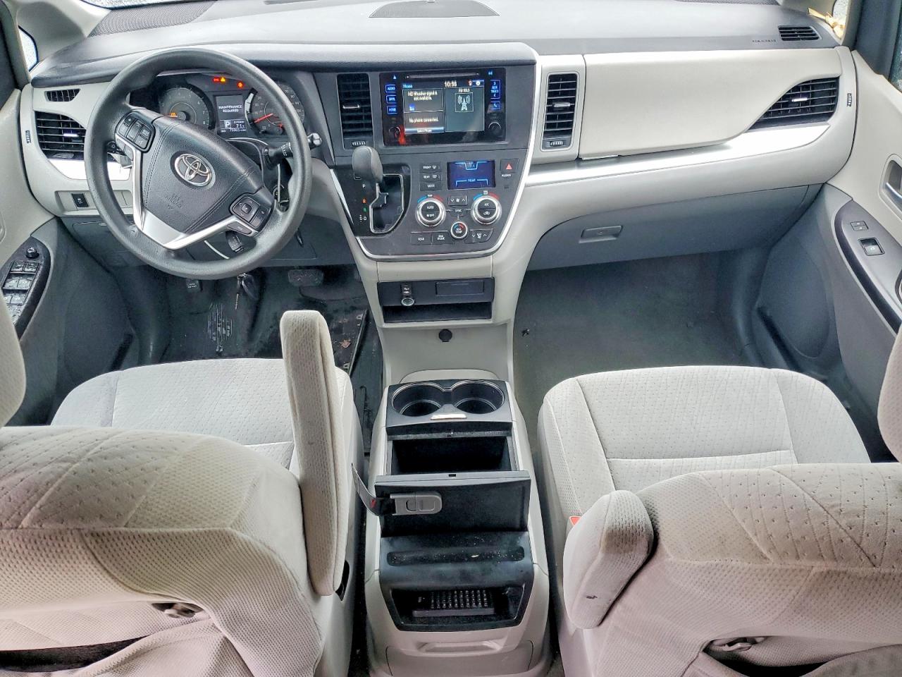 2015 Toyota Sienna Le Silver vin: 5TDKK3DC6FS605204