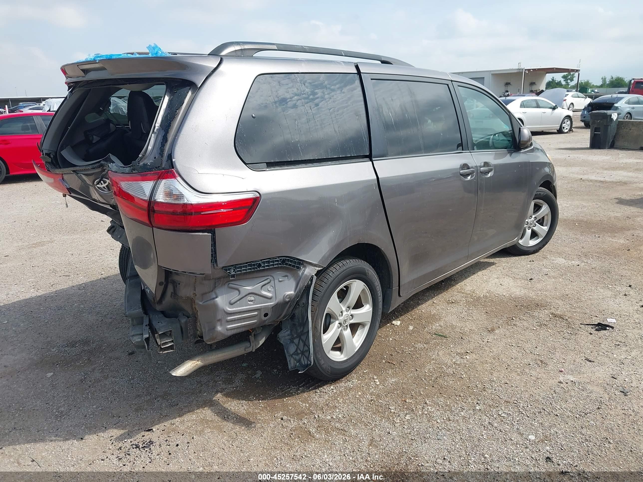 2015 Toyota Sienna Le 8 Passenger Gray vin: 5TDKK3DC6FS611861