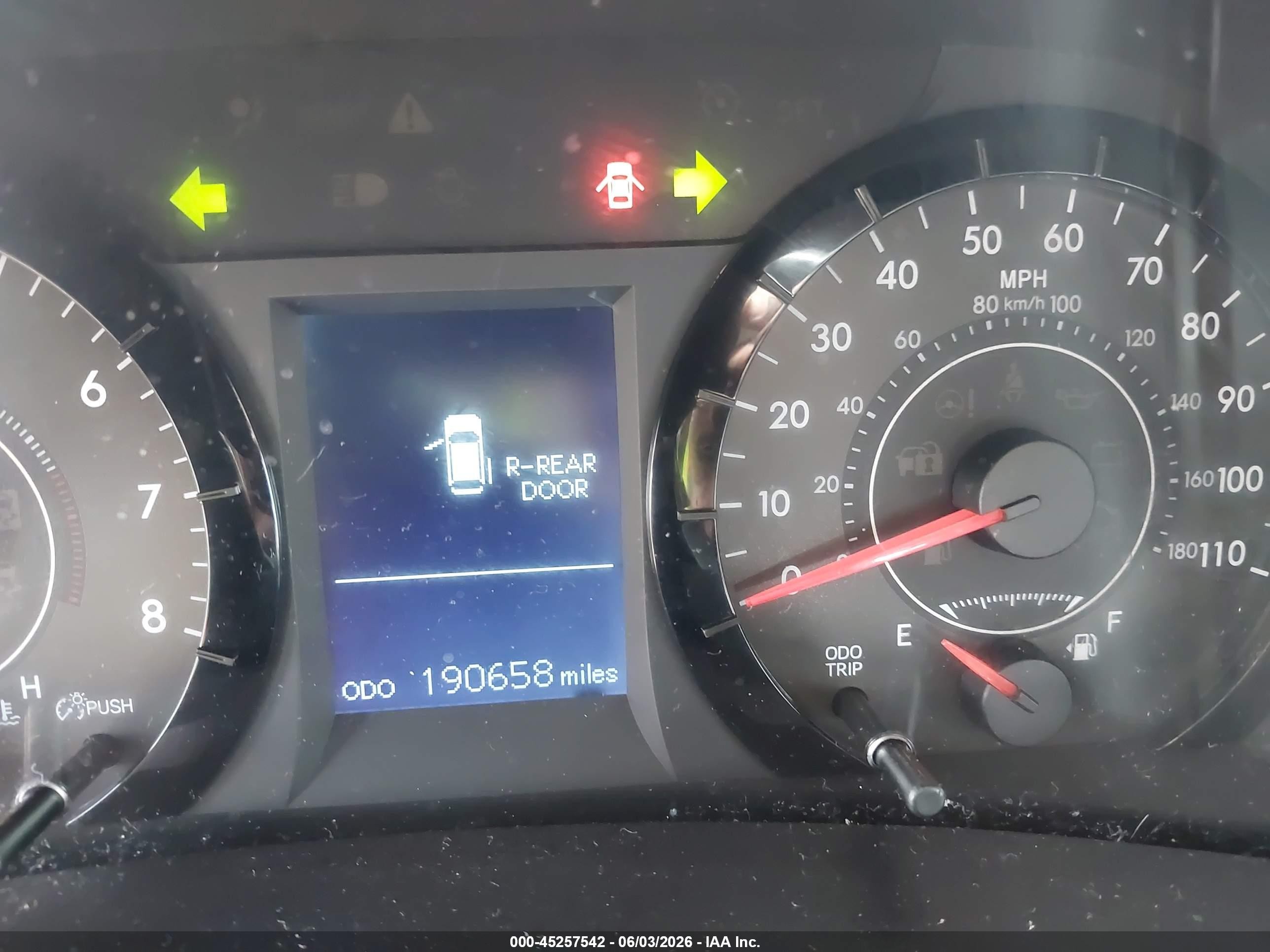 2015 Toyota Sienna Le 8 Passenger Gray vin: 5TDKK3DC6FS611861