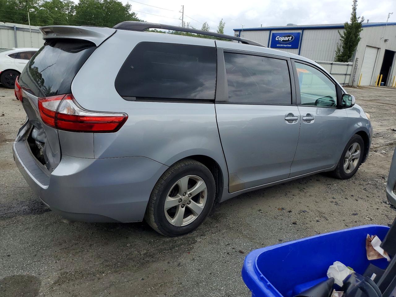 2015 Toyota Sienna Le Silver vin: 5TDKK3DC6FS612461