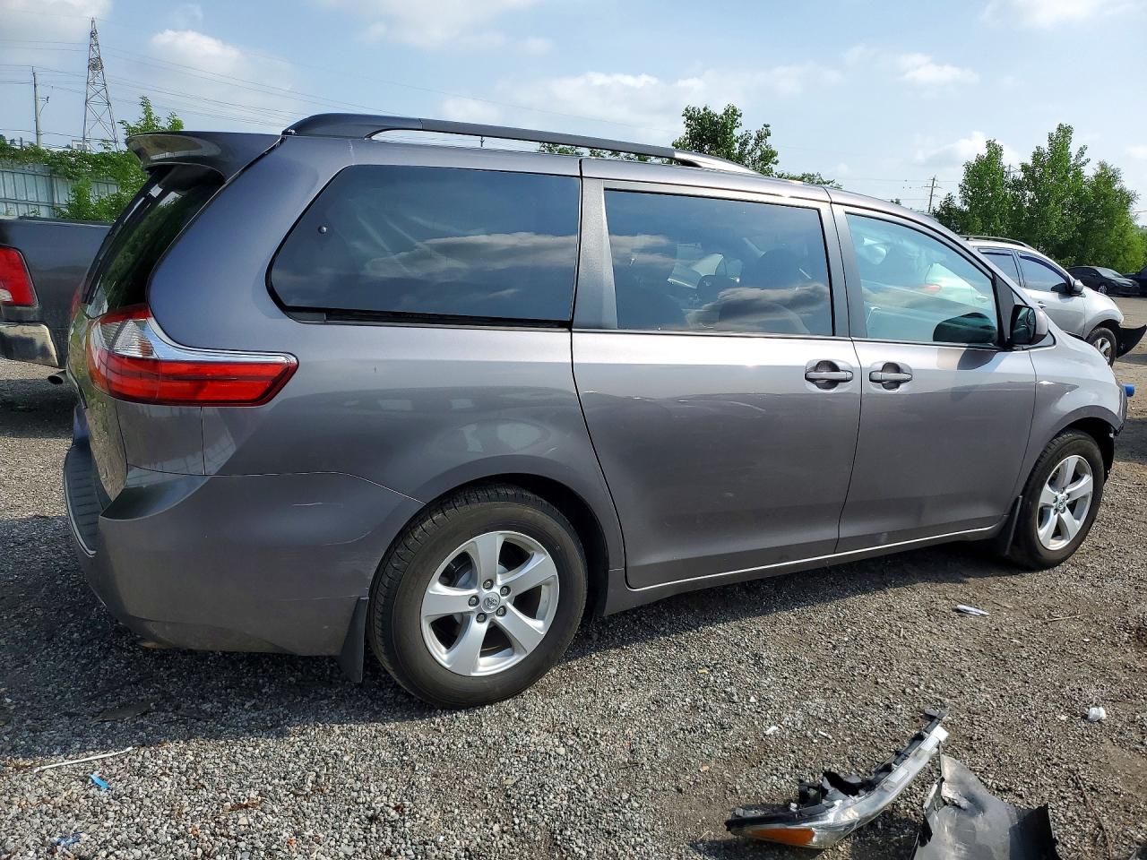 2015 Toyota Sienna Le Gray vin: 5TDKK3DC6FS627784