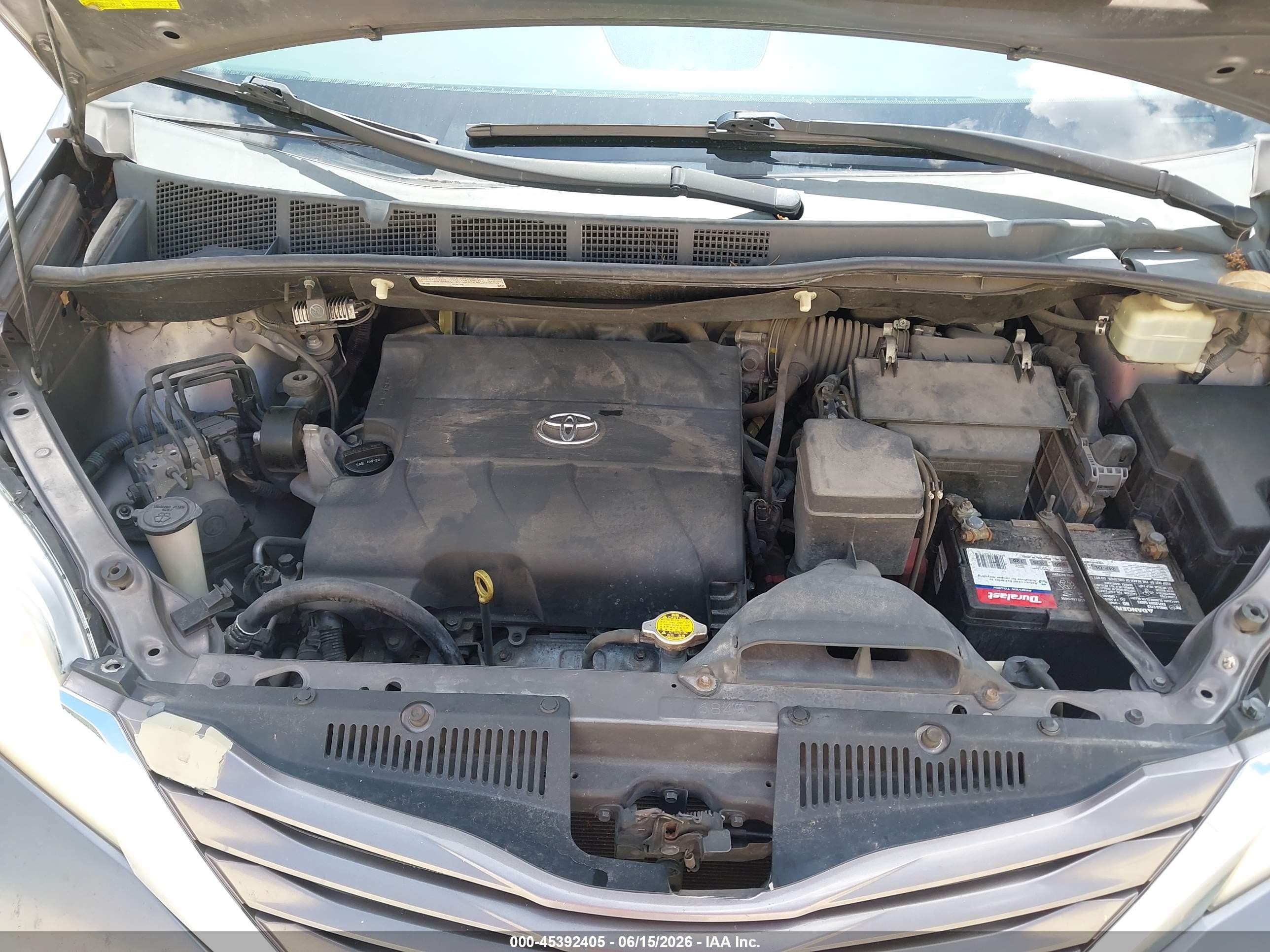 2015 Toyota Sienna Le 8 Passenger Gray vin: 5TDKK3DC6FS658825