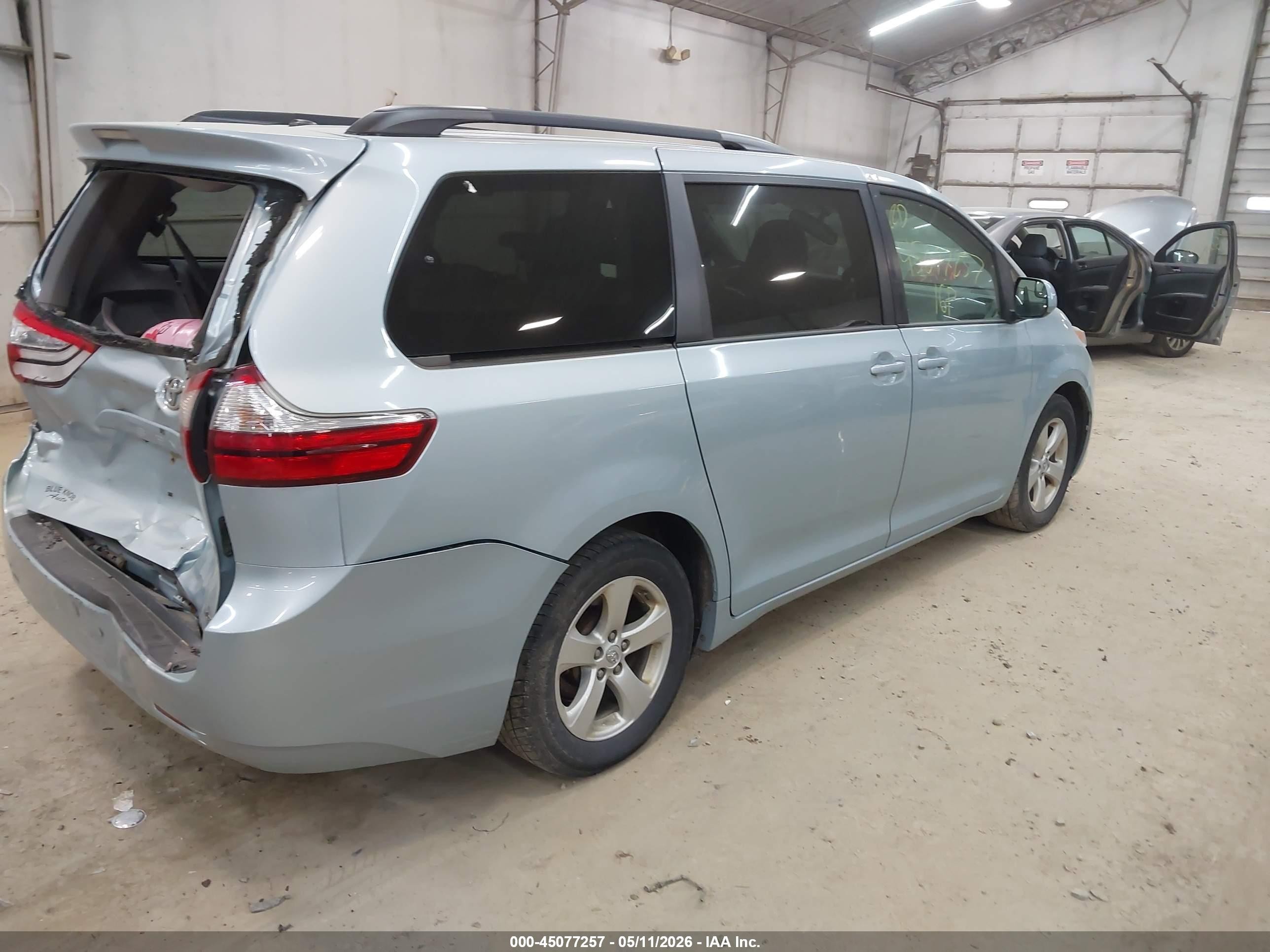 2016 Toyota Sienna Le 8 Passenger Gray vin: 5TDKK3DC6GS713873