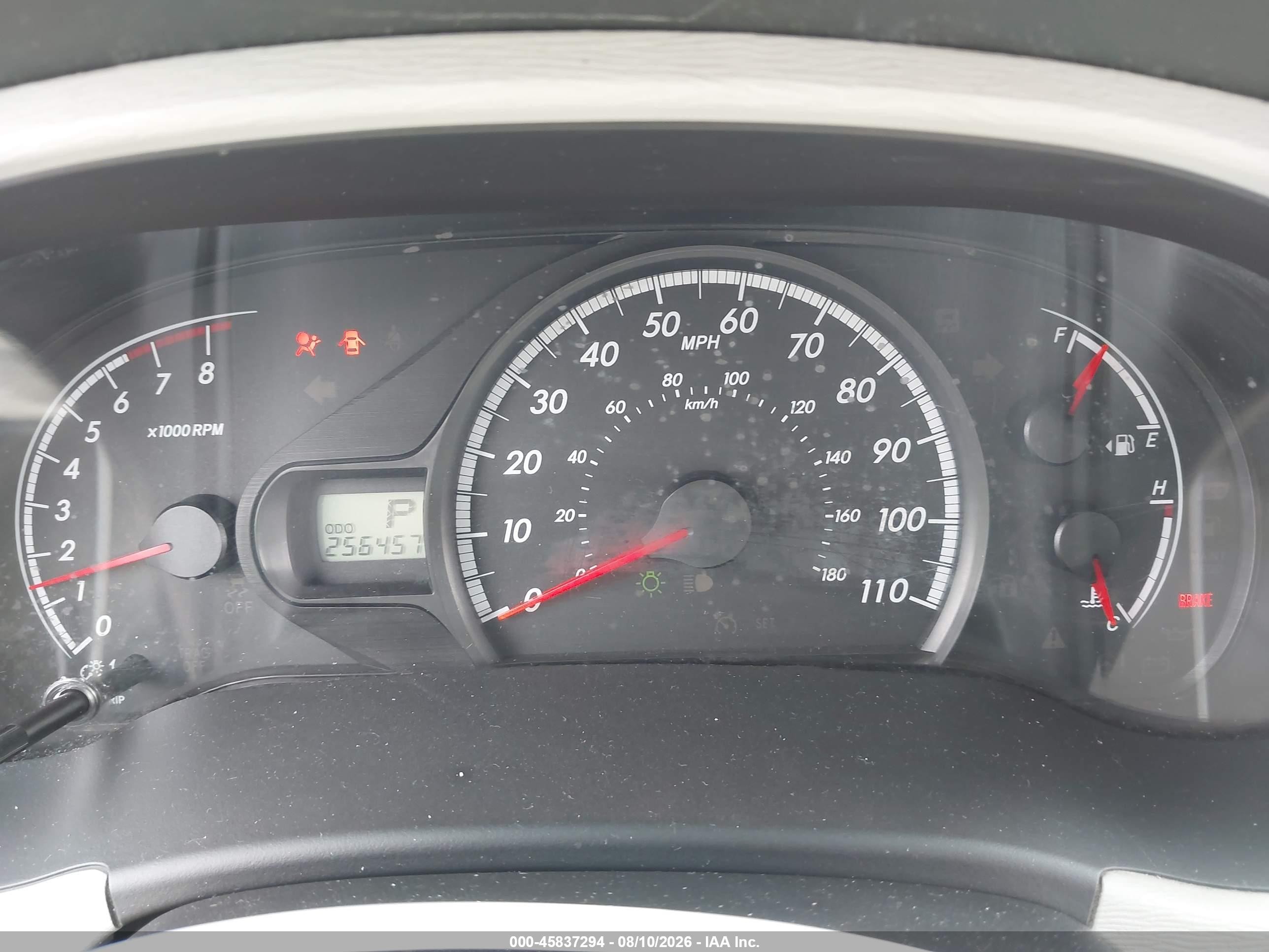 2011 Toyota Sienna Le V6 Gray vin: 5TDKK3DC7BS054095