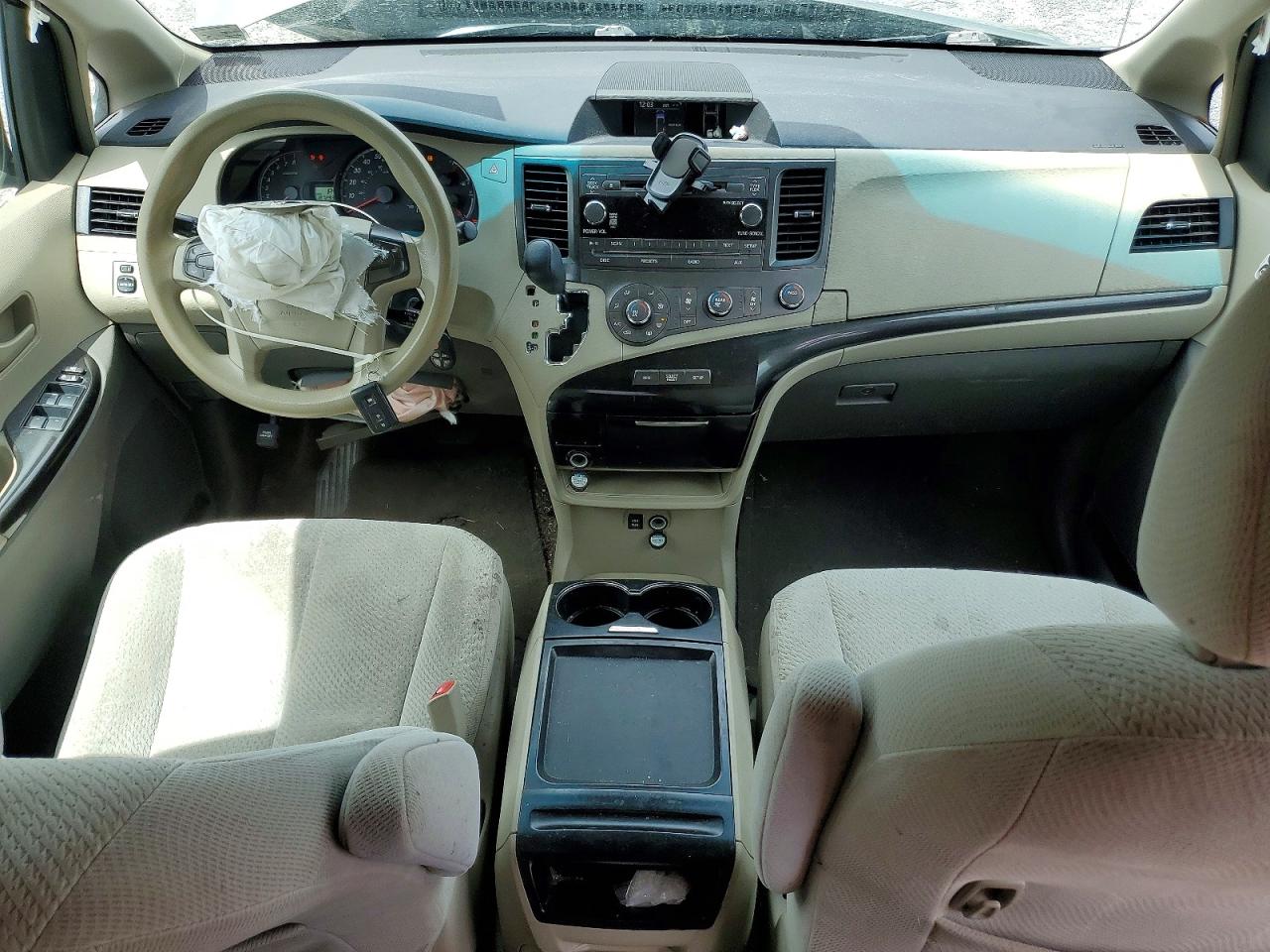 2011 Toyota Sienna Le Gray vin: 5TDKK3DC7BS087520