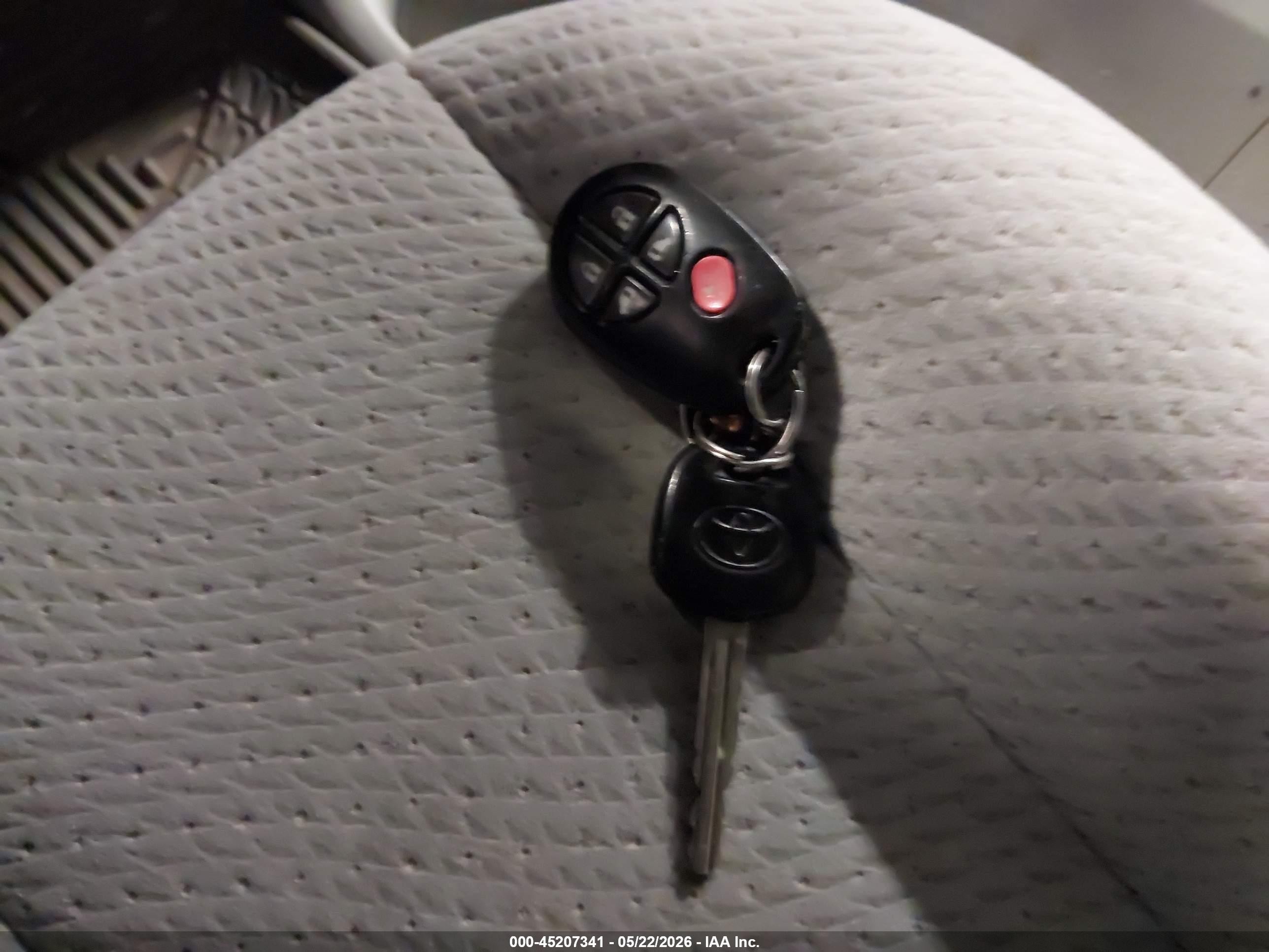 2011 Toyota Sienna Le V6 Черный vin: 5TDKK3DC7BS118670