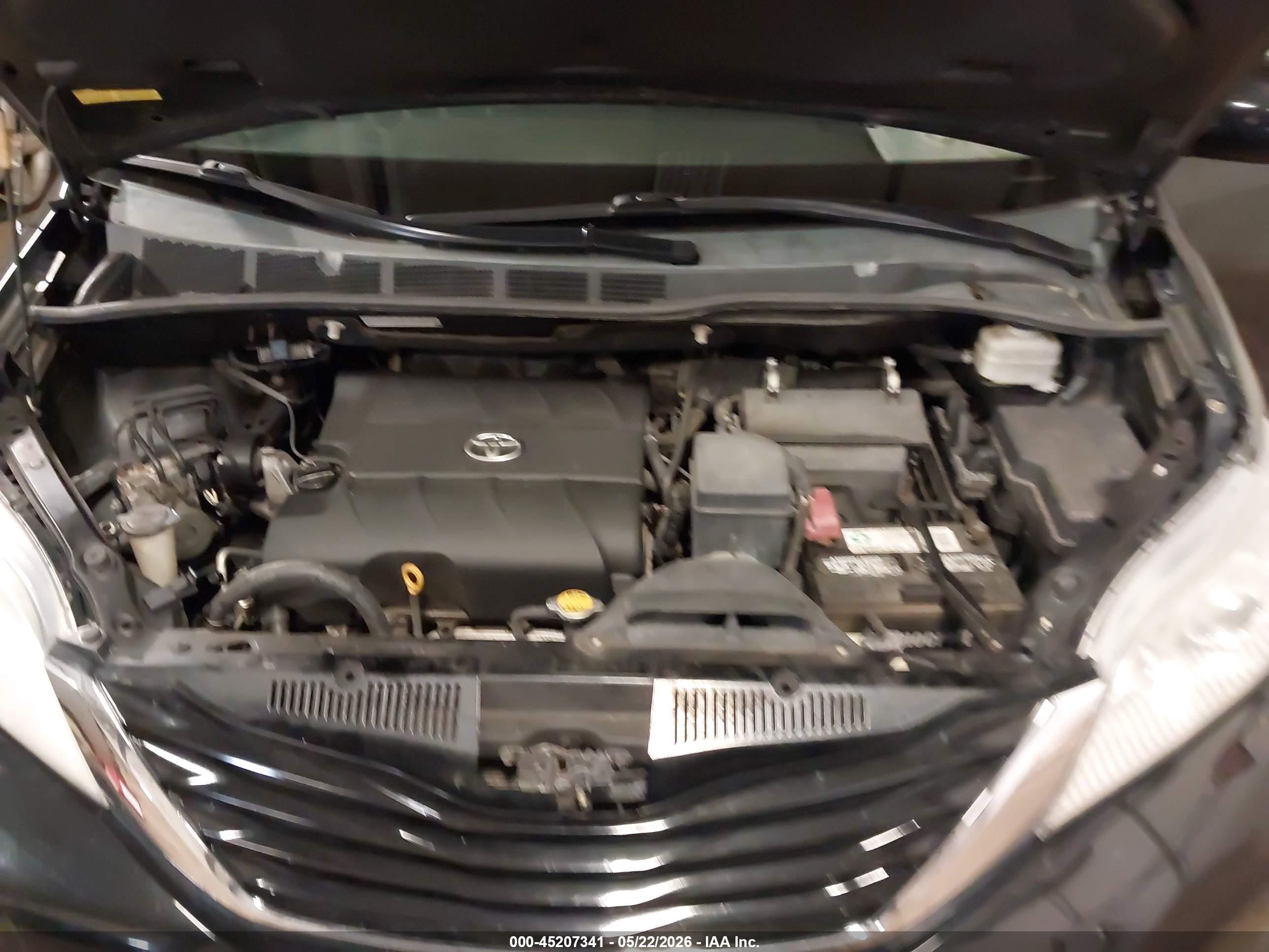 2011 Toyota Sienna Le V6 Черный vin: 5TDKK3DC7BS118670