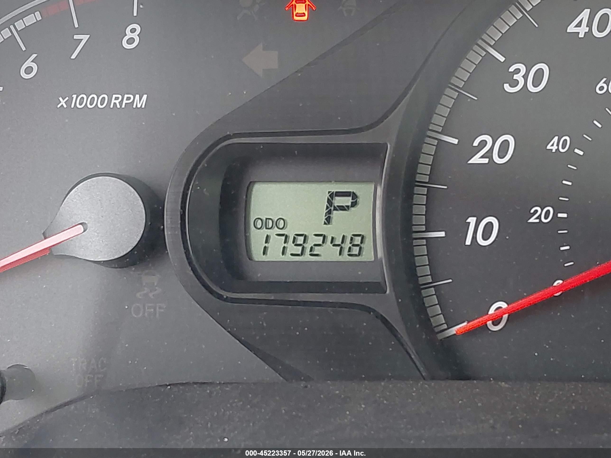 2011 Toyota Sienna Le V6 Gray vin: 5TDKK3DC7BS118829