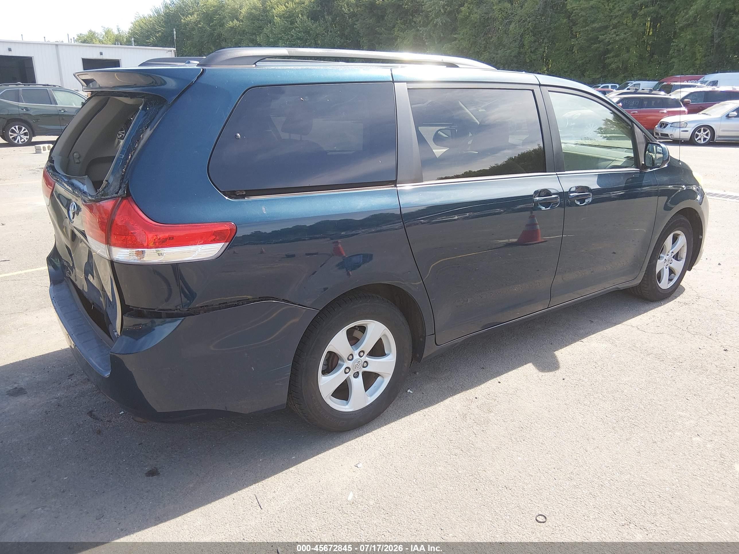 2011 Toyota Sienna Le V6 Dark Blue vin: 5TDKK3DC7BS155346