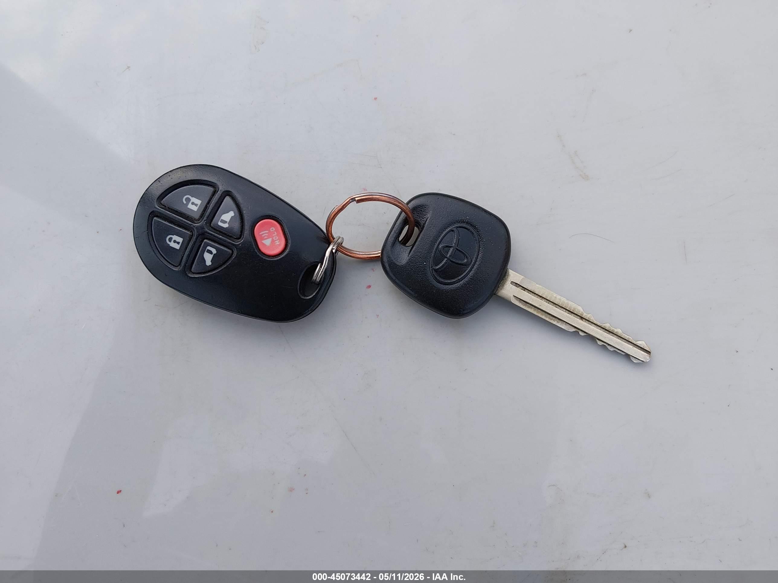 2011 Toyota Sienna Le V6 Черный vin: 5TDKK3DC7BS171403