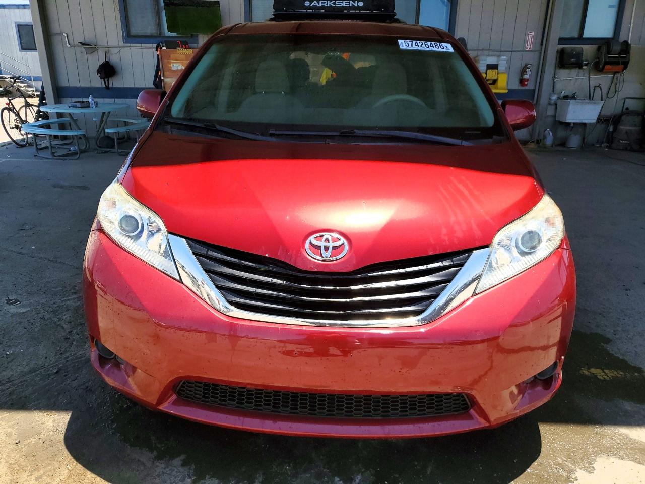 2012 Toyota Sienna Le Red vin: 5TDKK3DC7CS196089