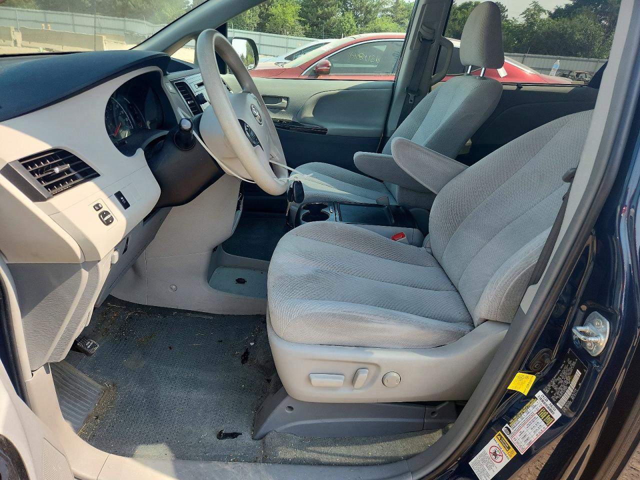 2012 Toyota Sienna Le Blue vin: 5TDKK3DC7CS225526