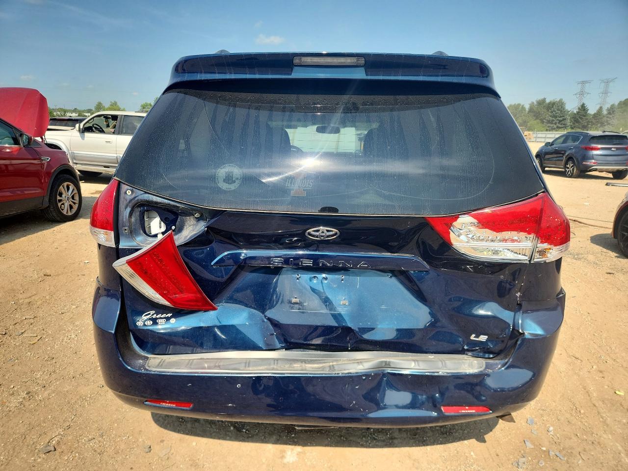 2012 Toyota Sienna Le Blue vin: 5TDKK3DC7CS225526
