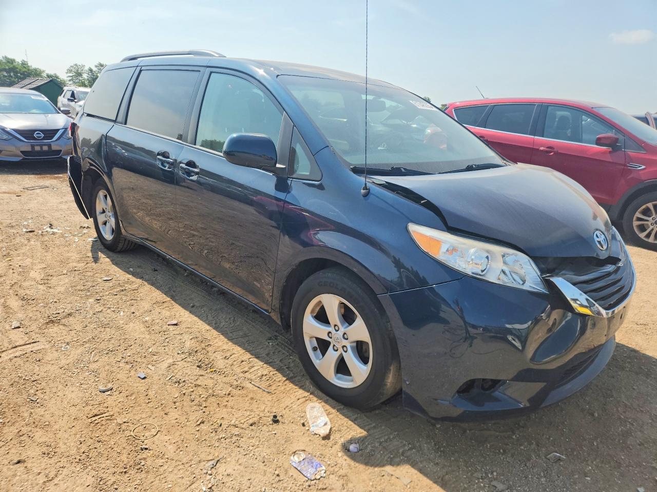 2012 Toyota Sienna Le Blue vin: 5TDKK3DC7CS225526
