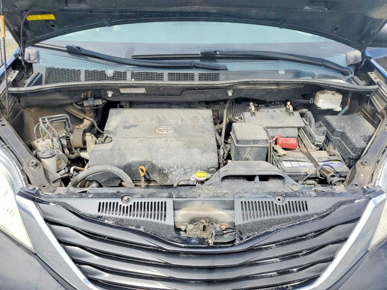 2012 Toyota Sienna Le Черный vin: 5TDKK3DC7CS242830