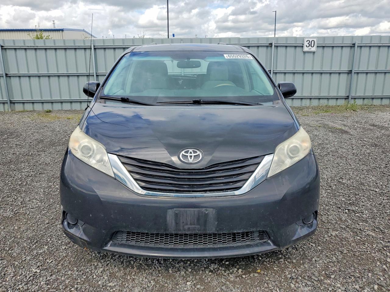 2012 Toyota Sienna Le Черный vin: 5TDKK3DC7CS242830