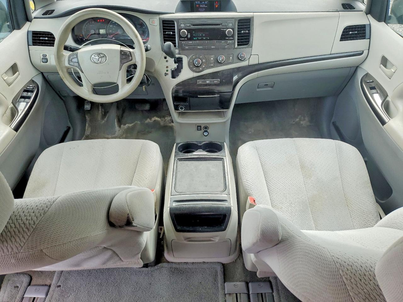 2012 Toyota Sienna Le Черный vin: 5TDKK3DC7CS242830