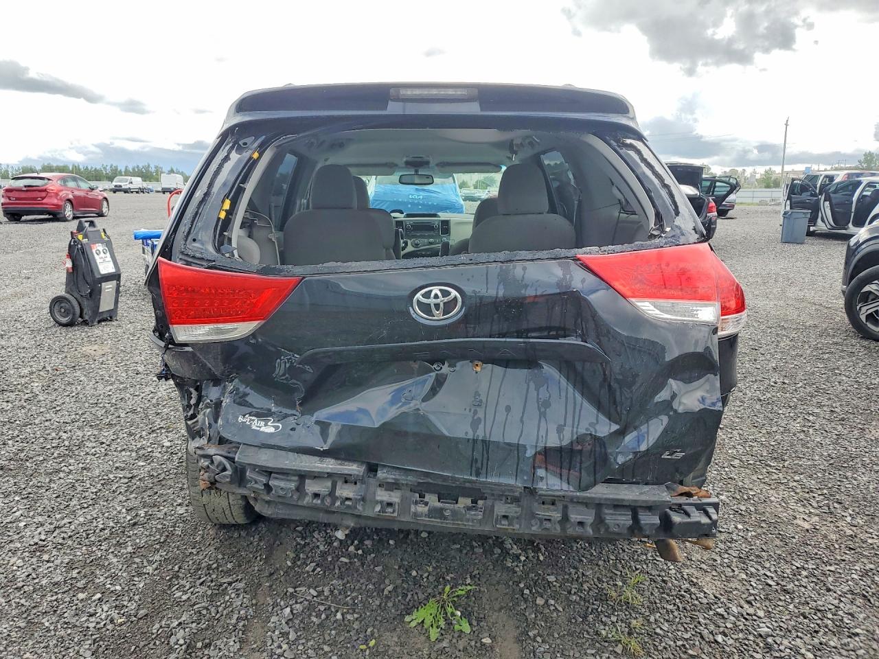 2012 Toyota Sienna Le Черный vin: 5TDKK3DC7CS242830