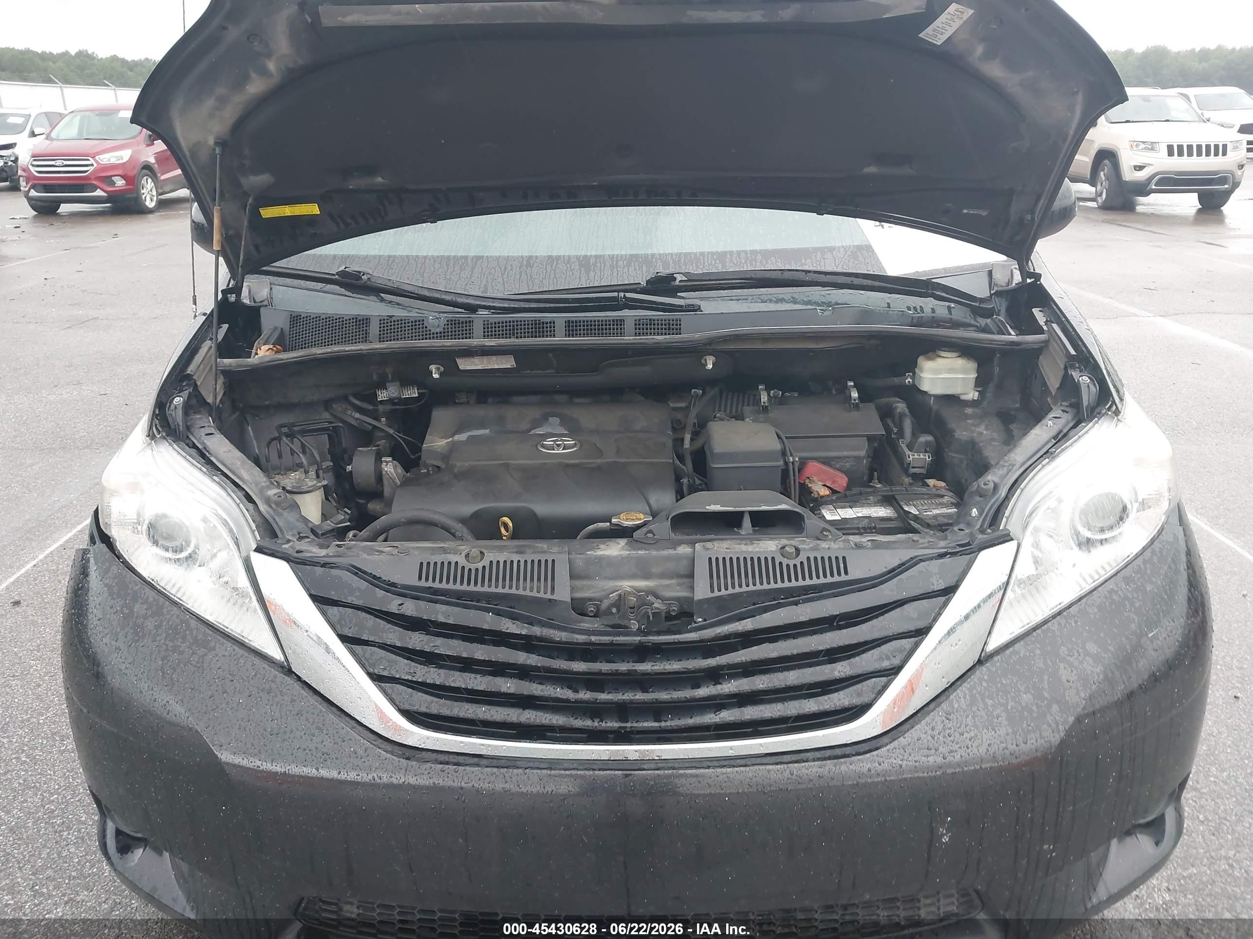 2013 Toyota Sienna Le V6 8 Passenger Black vin: 5TDKK3DC7DS304924