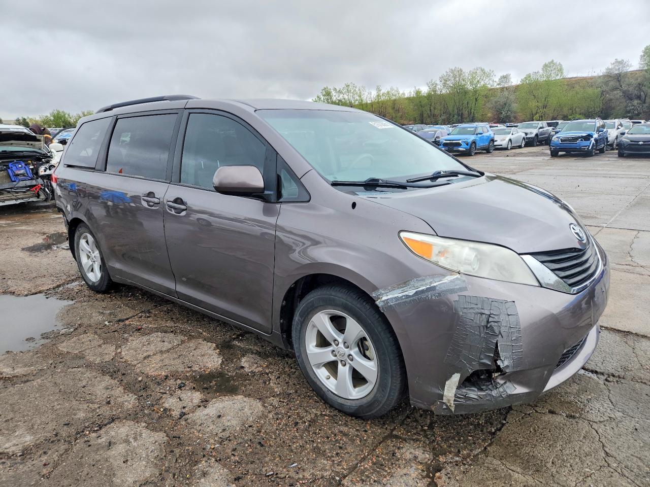 2013 Toyota Sienna Le Silver vin: 5TDKK3DC7DS331878