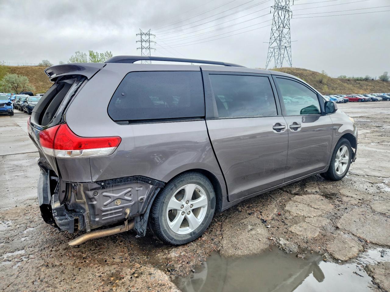 2013 Toyota Sienna Le Silver vin: 5TDKK3DC7DS331878