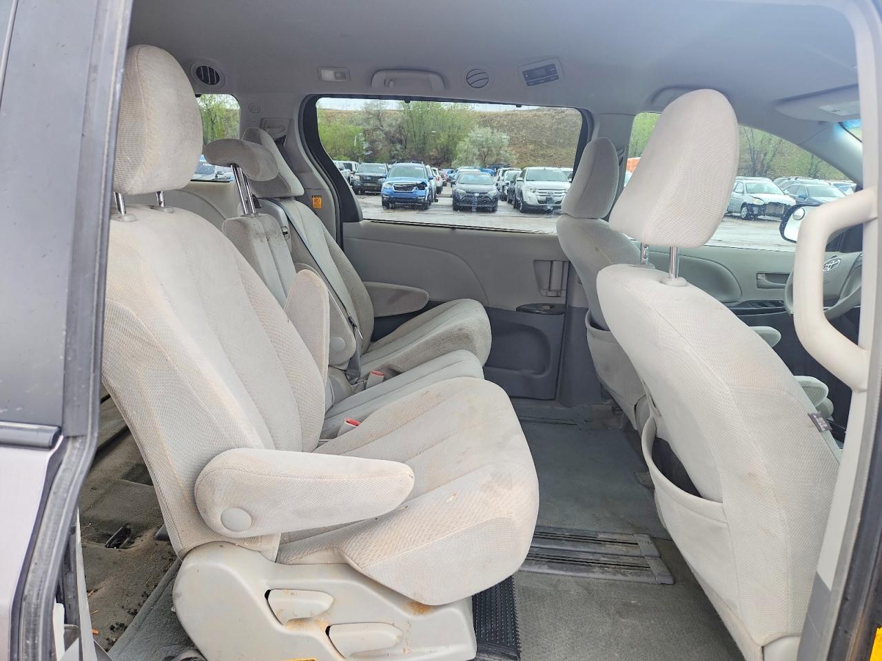 2013 Toyota Sienna Le Silver vin: 5TDKK3DC7DS331878