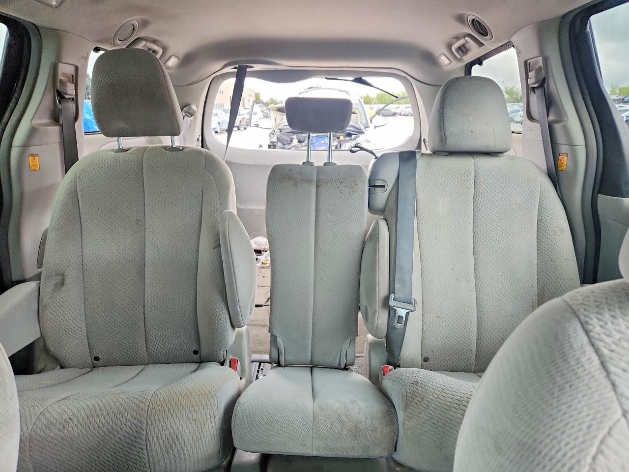 2013 Toyota Sienna Le Silver vin: 5TDKK3DC7DS331878