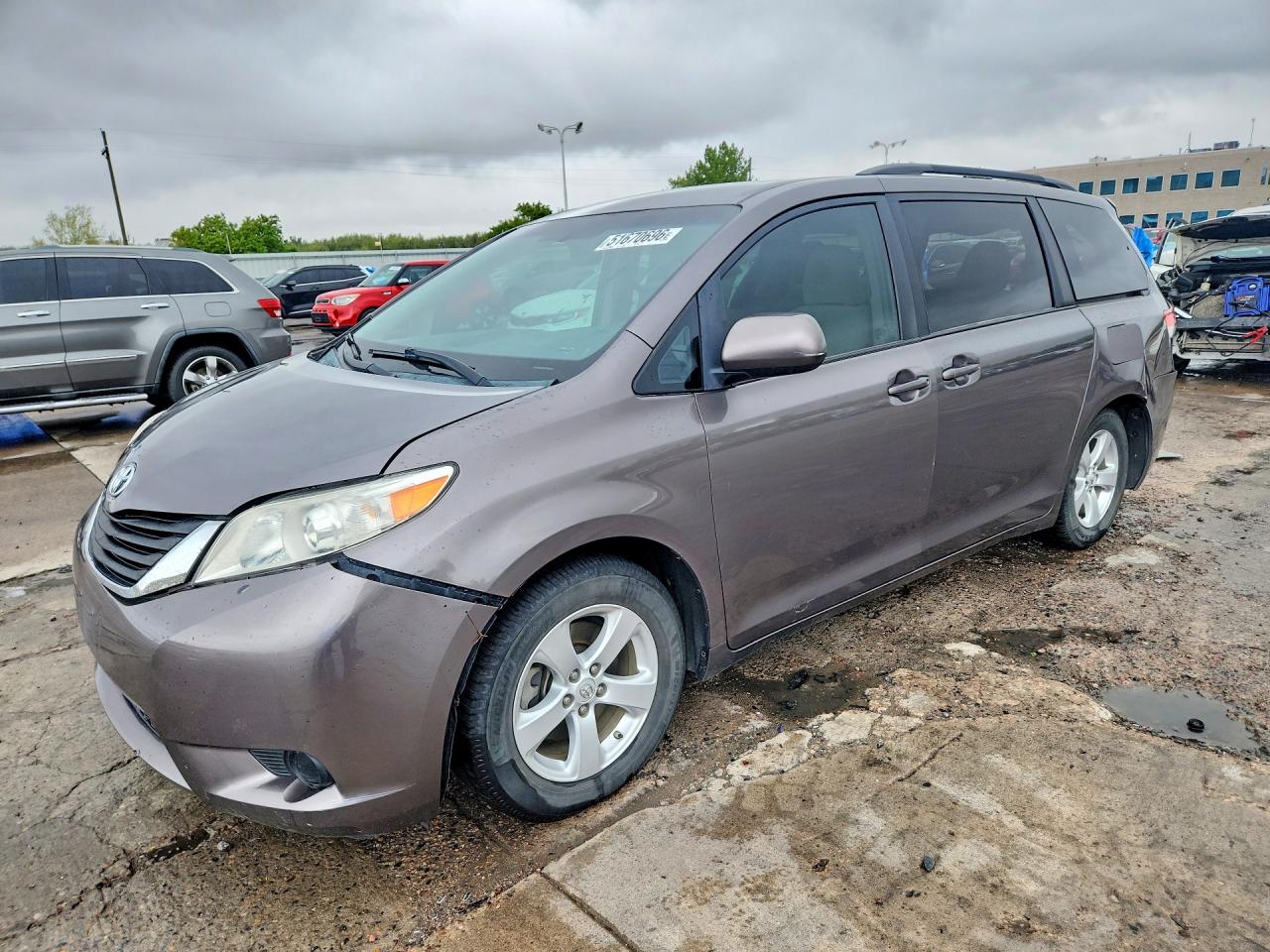 2013 Toyota Sienna Le Silver vin: 5TDKK3DC7DS331878