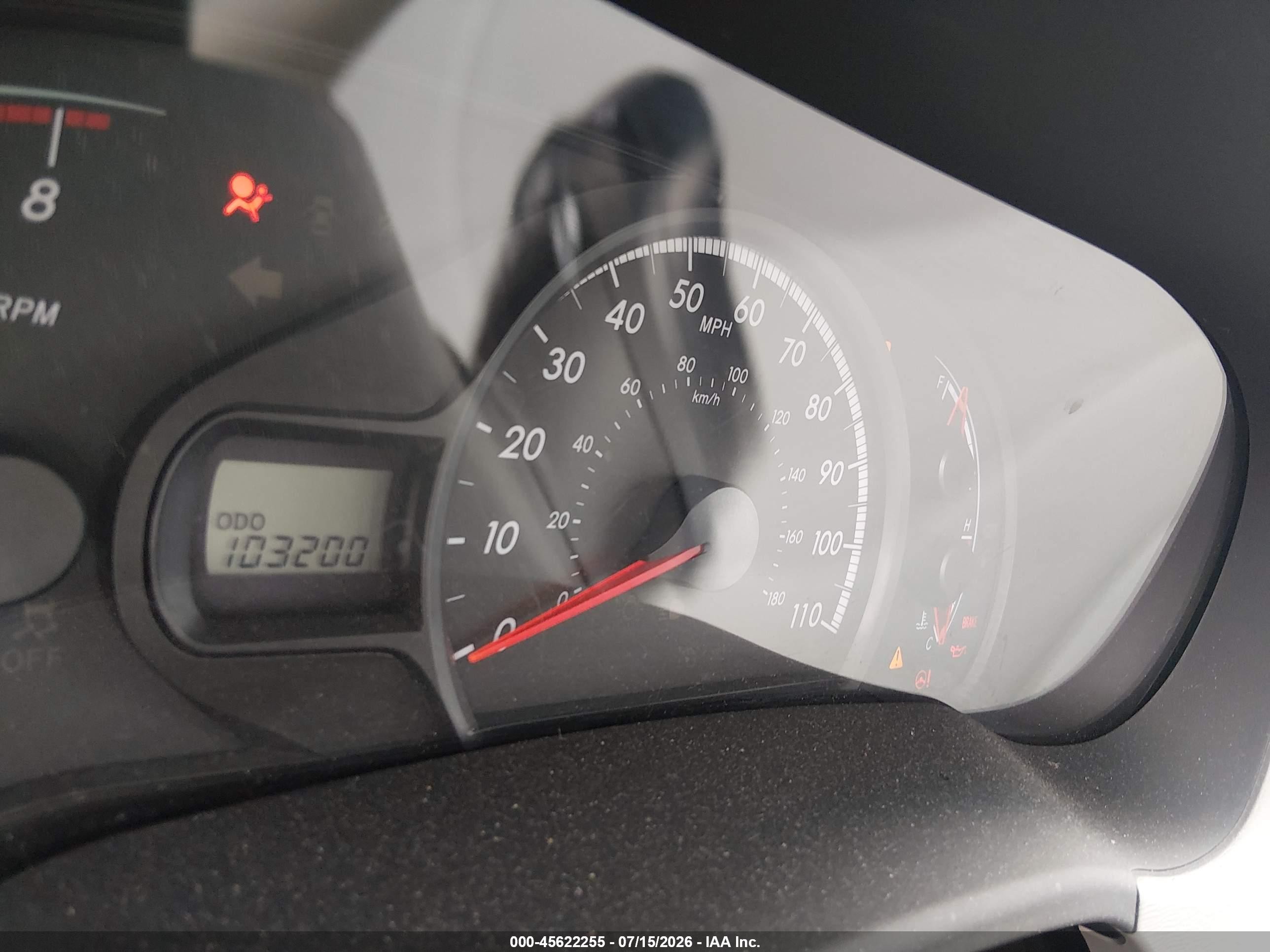 2013 Toyota Sienna Le V6 8 Passenger Silver vin: 5TDKK3DC7DS335588