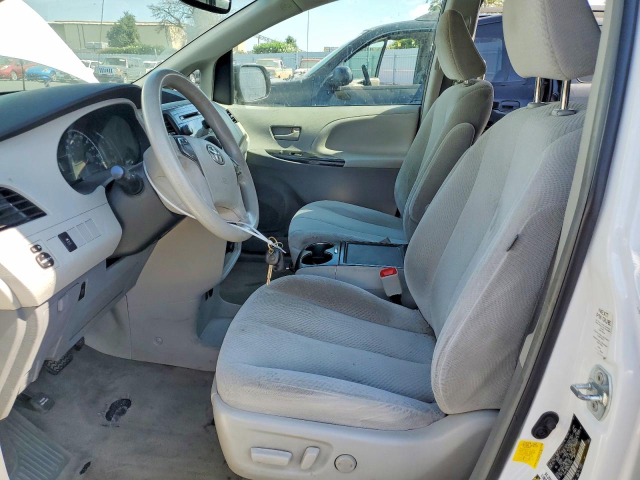 2013 Toyota Sienna Le White vin: 5TDKK3DC7DS341908