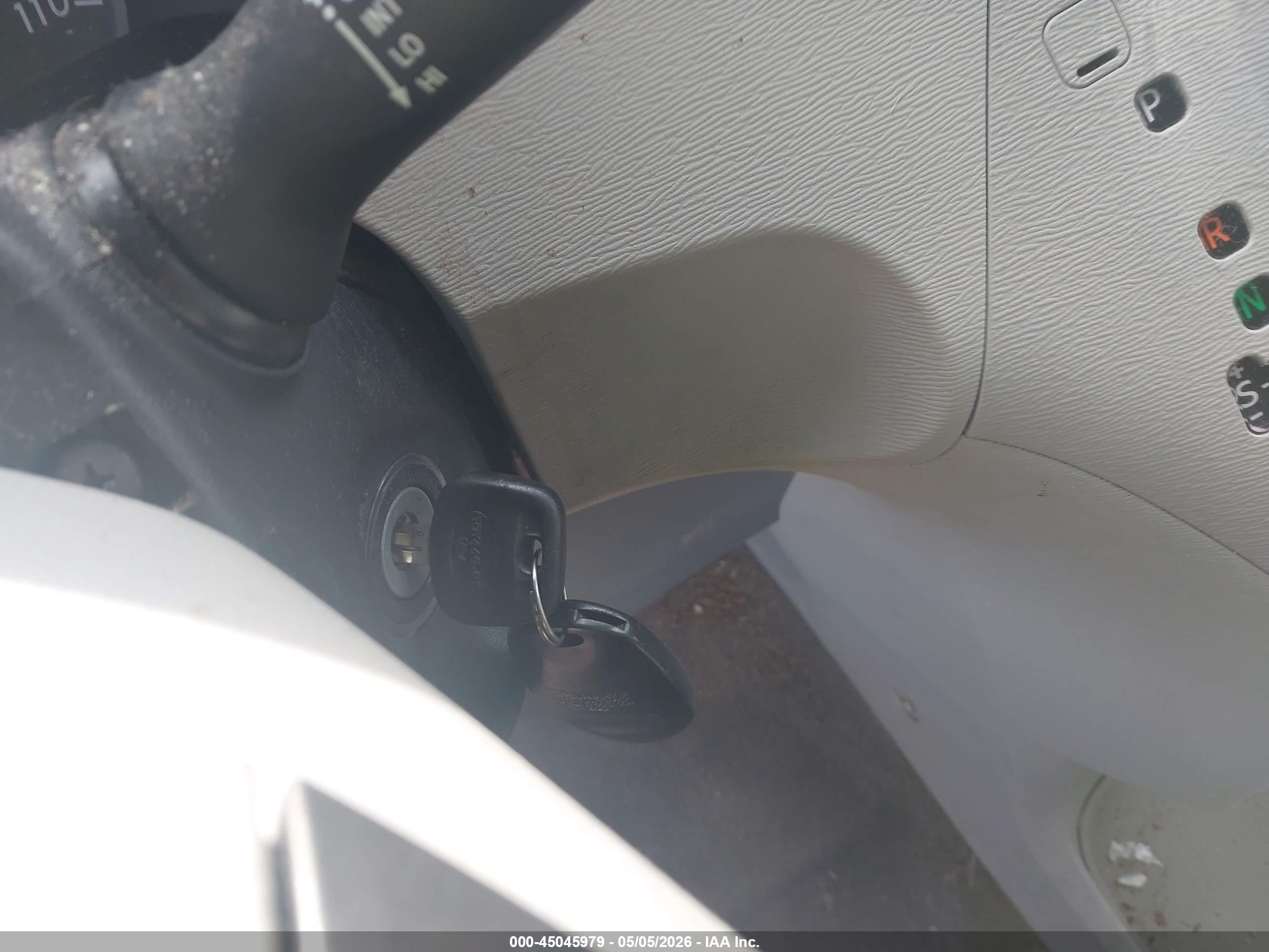 2013 Toyota Sienna Le V6 8 Passenger Белый vin: 5TDKK3DC7DS346512