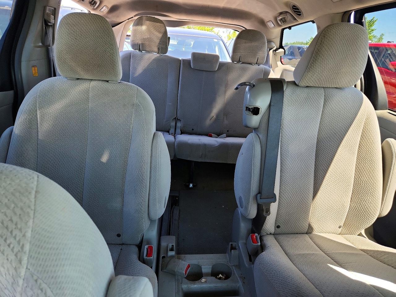 2013 Toyota Sienna Le Blue vin: 5TDKK3DC7DS380689