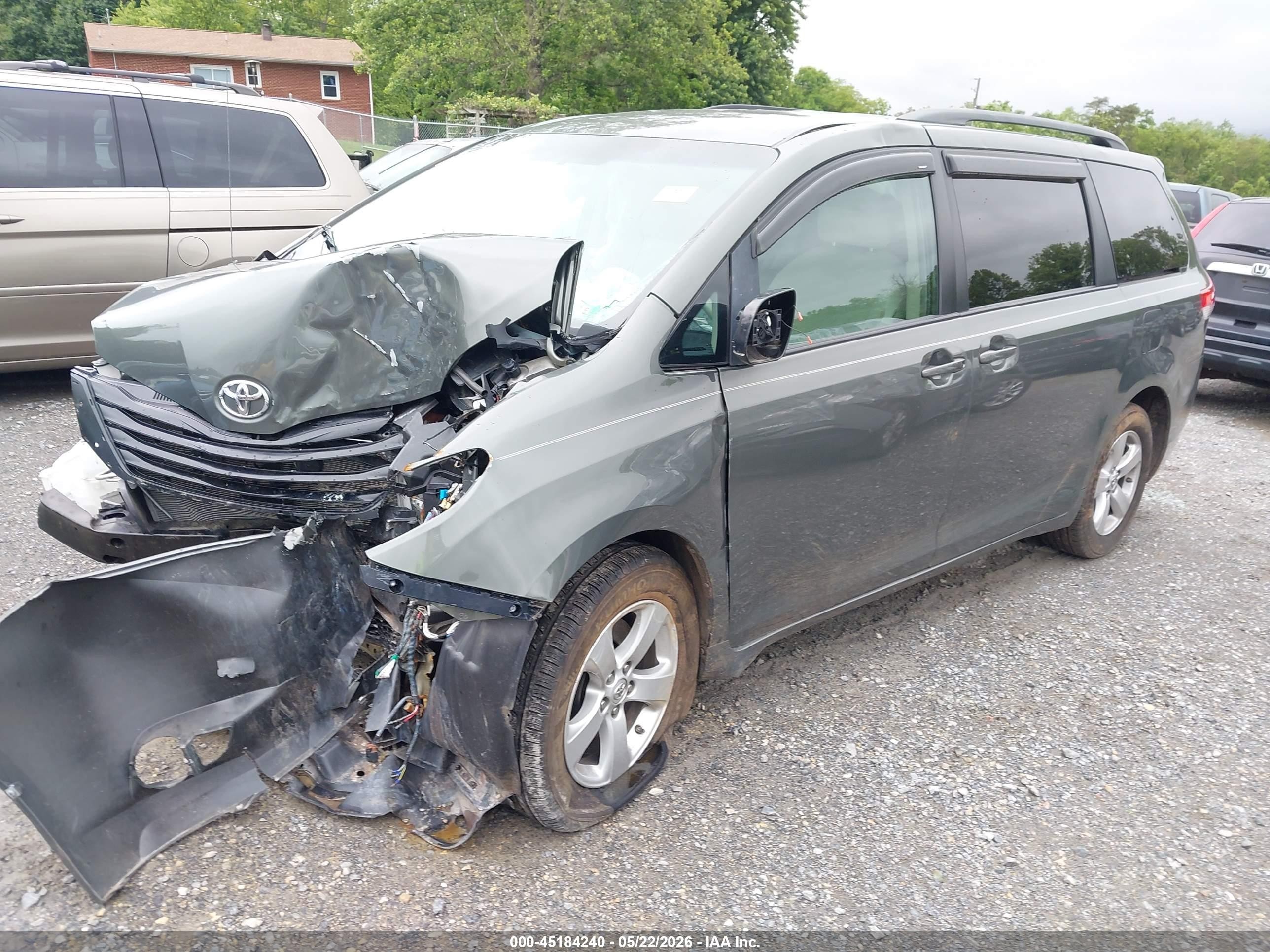 2013 Toyota Sienna Le V6 8 Passenger Gray vin: 5TDKK3DC7DS381017