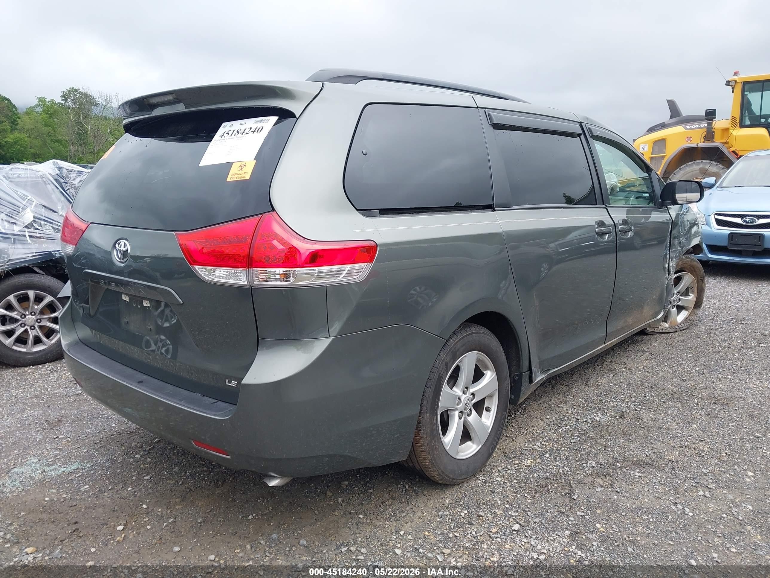 2013 Toyota Sienna Le V6 8 Passenger Gray vin: 5TDKK3DC7DS381017