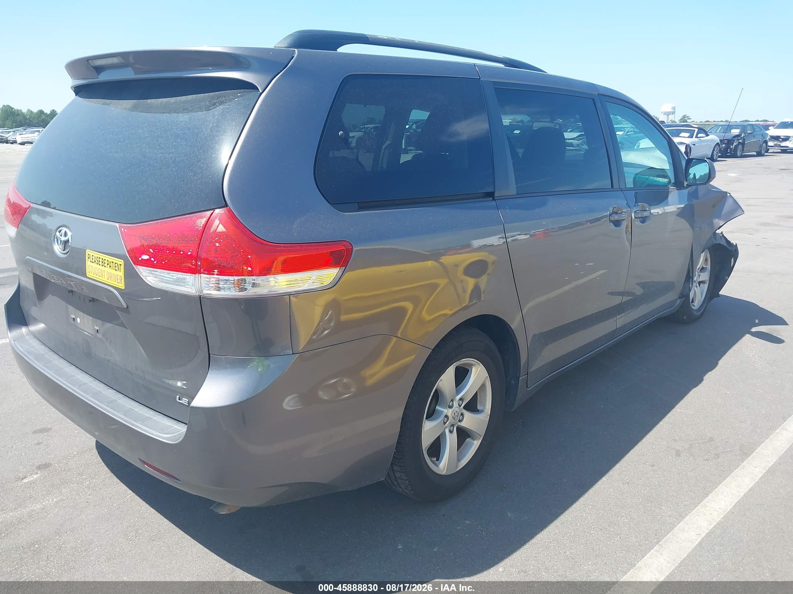 2013 Toyota Sienna Le V6 8 Passenger Gray vin: 5TDKK3DC7DS383981