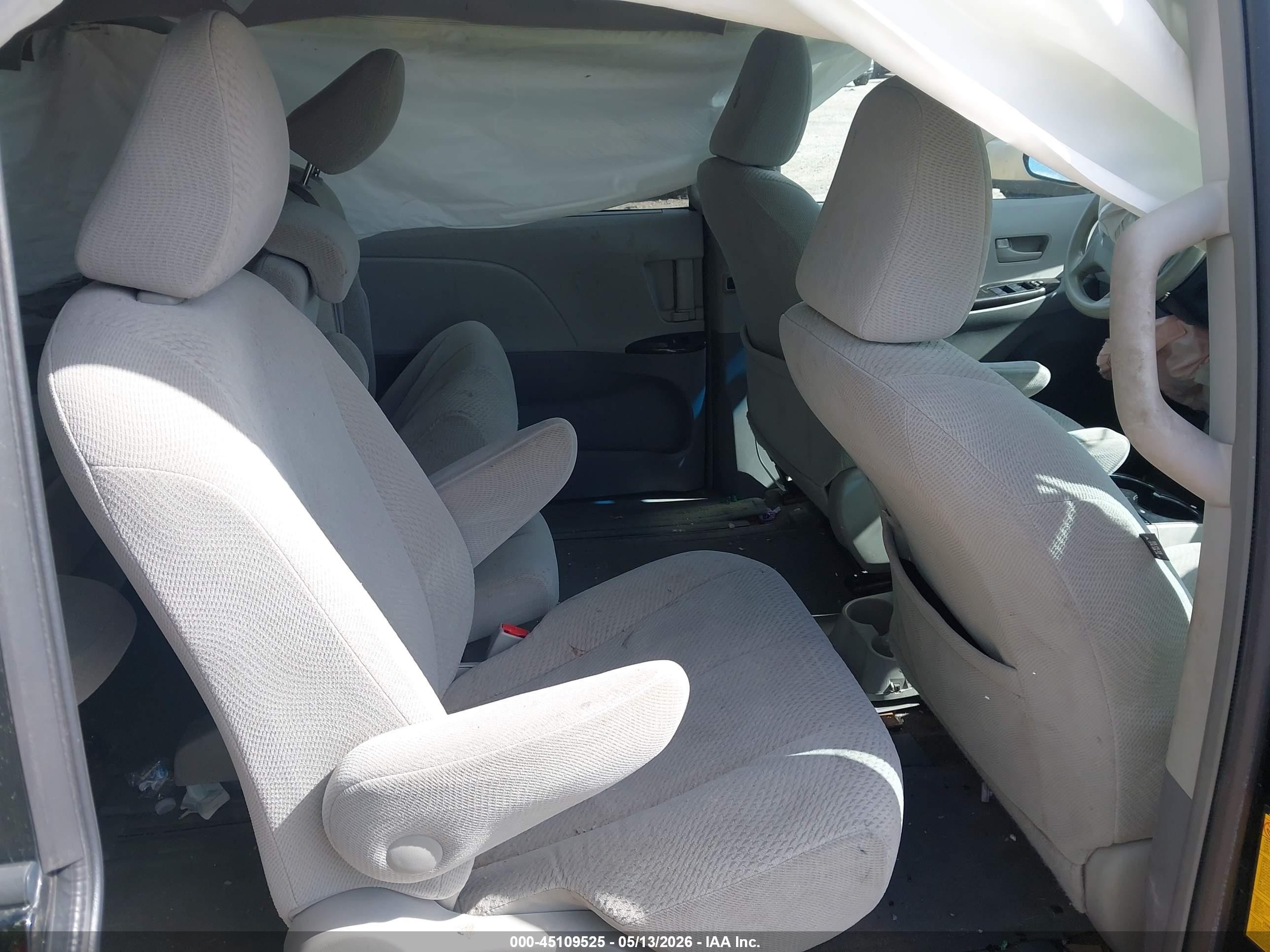 2014 Toyota Sienna Le V6 8 Passenger Черный vin: 5TDKK3DC7ES419377