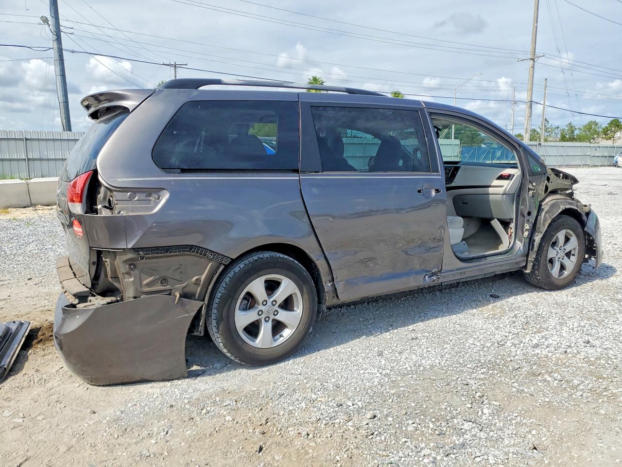 2014 Toyota Sienna Le Brown vin: 5TDKK3DC7ES485511
