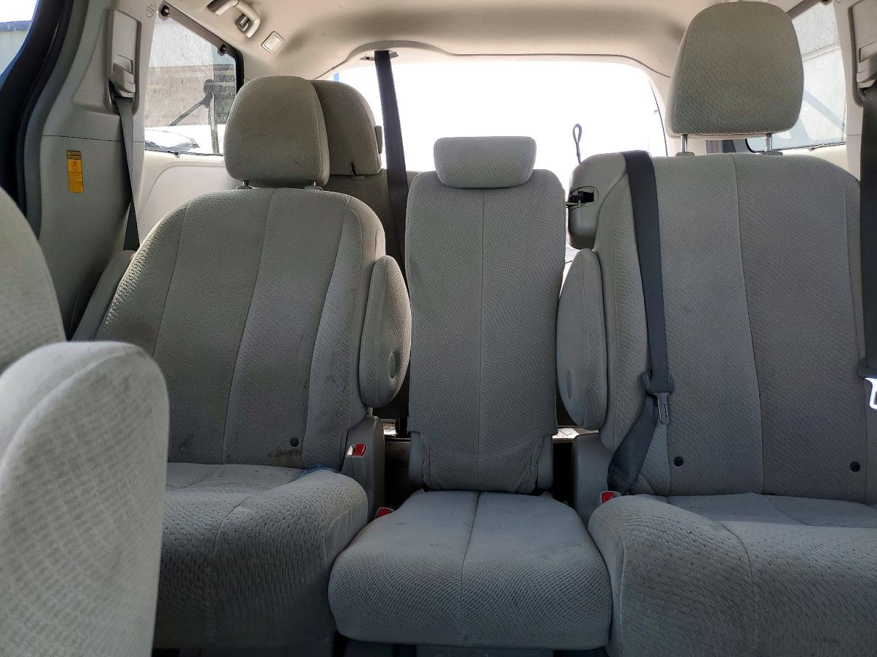 2014 Toyota Sienna Le Brown vin: 5TDKK3DC7ES485511