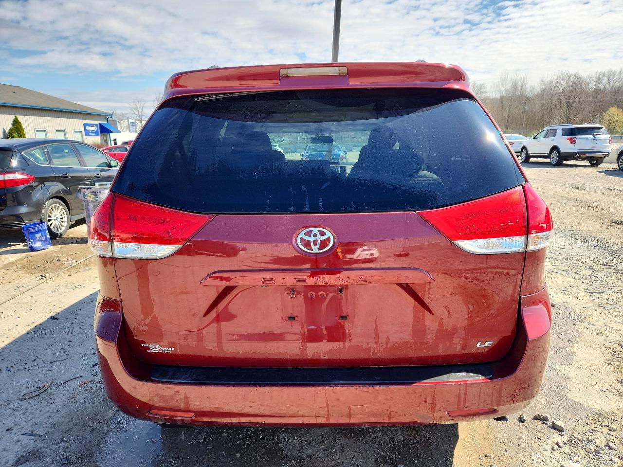 2014 Toyota Sienna Le 8-passenger Brown vin: 5TDKK3DC7ES497822