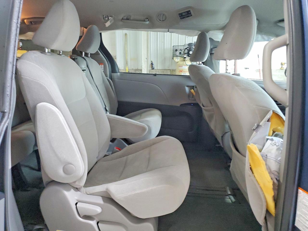 2015 Toyota Sienna Le Blue vin: 5TDKK3DC7FS528925
