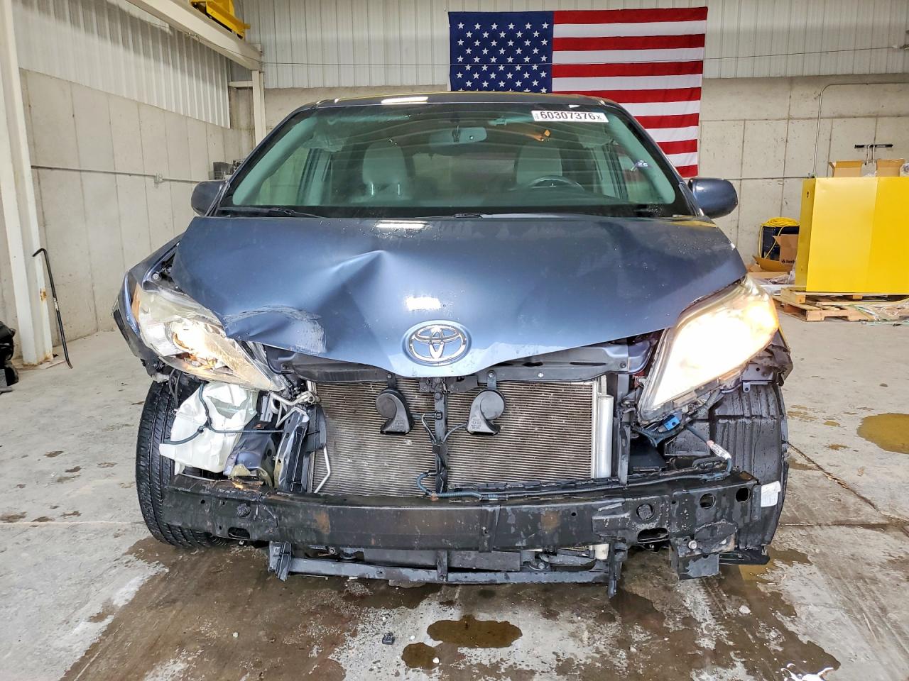 2015 Toyota Sienna Le Blue vin: 5TDKK3DC7FS528925