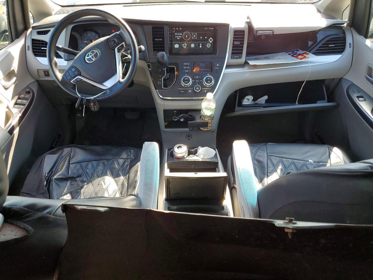 2015 Toyota Sienna Le Gray vin: 5TDKK3DC7FS540654