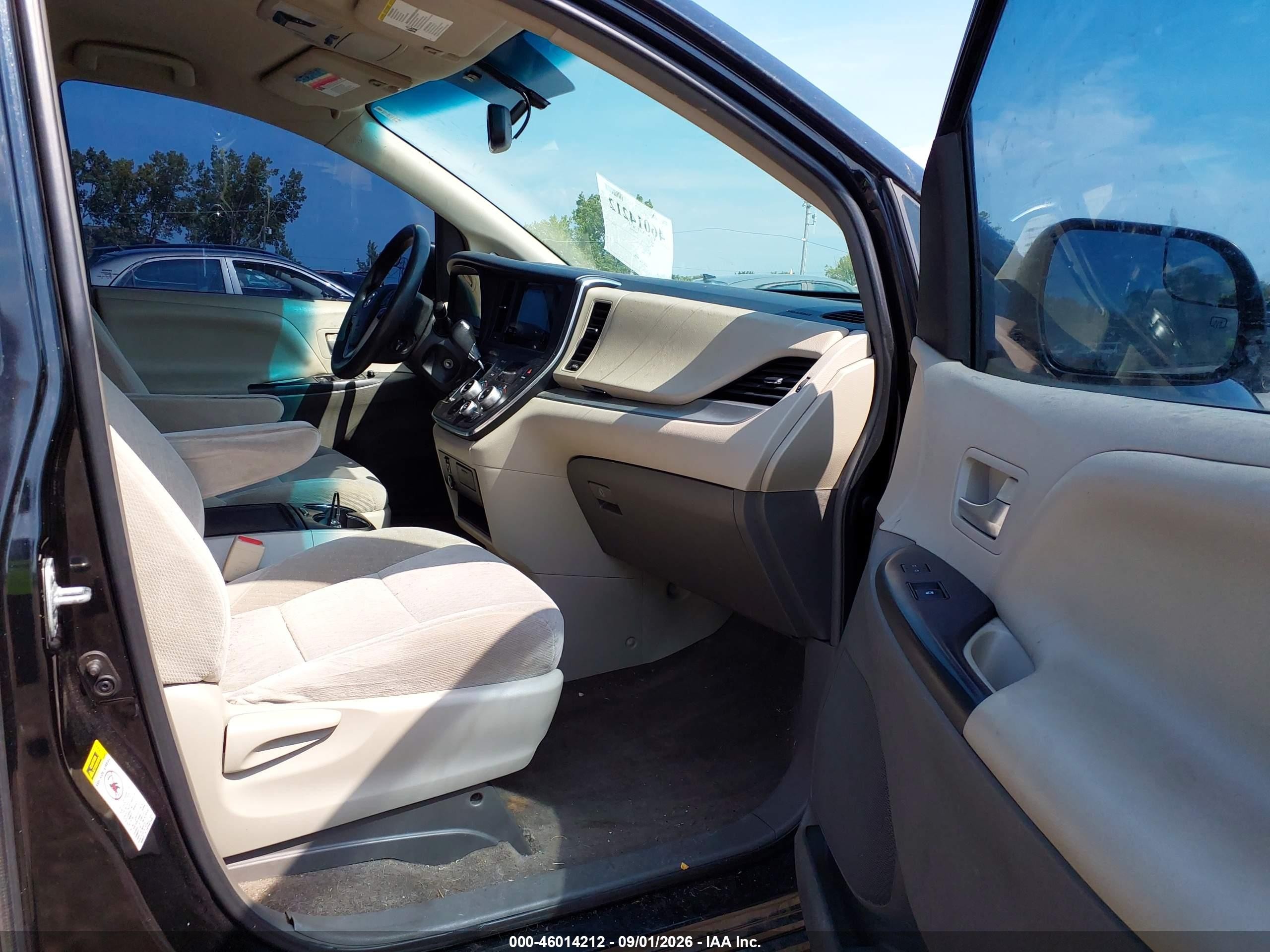 2015 Toyota Sienna Le 8 Passenger Black vin: 5TDKK3DC7FS570415