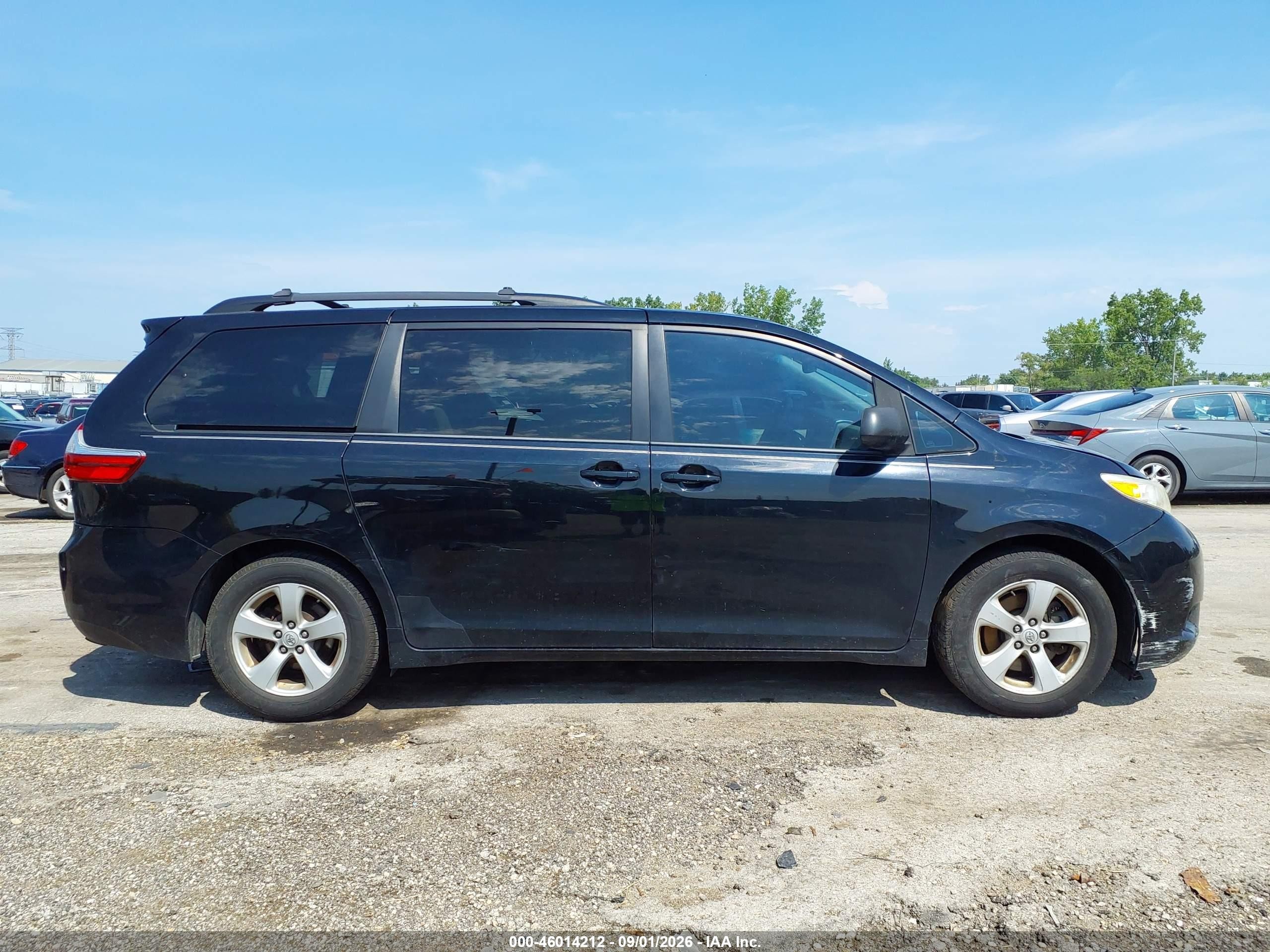 2015 Toyota Sienna Le 8 Passenger Black vin: 5TDKK3DC7FS570415