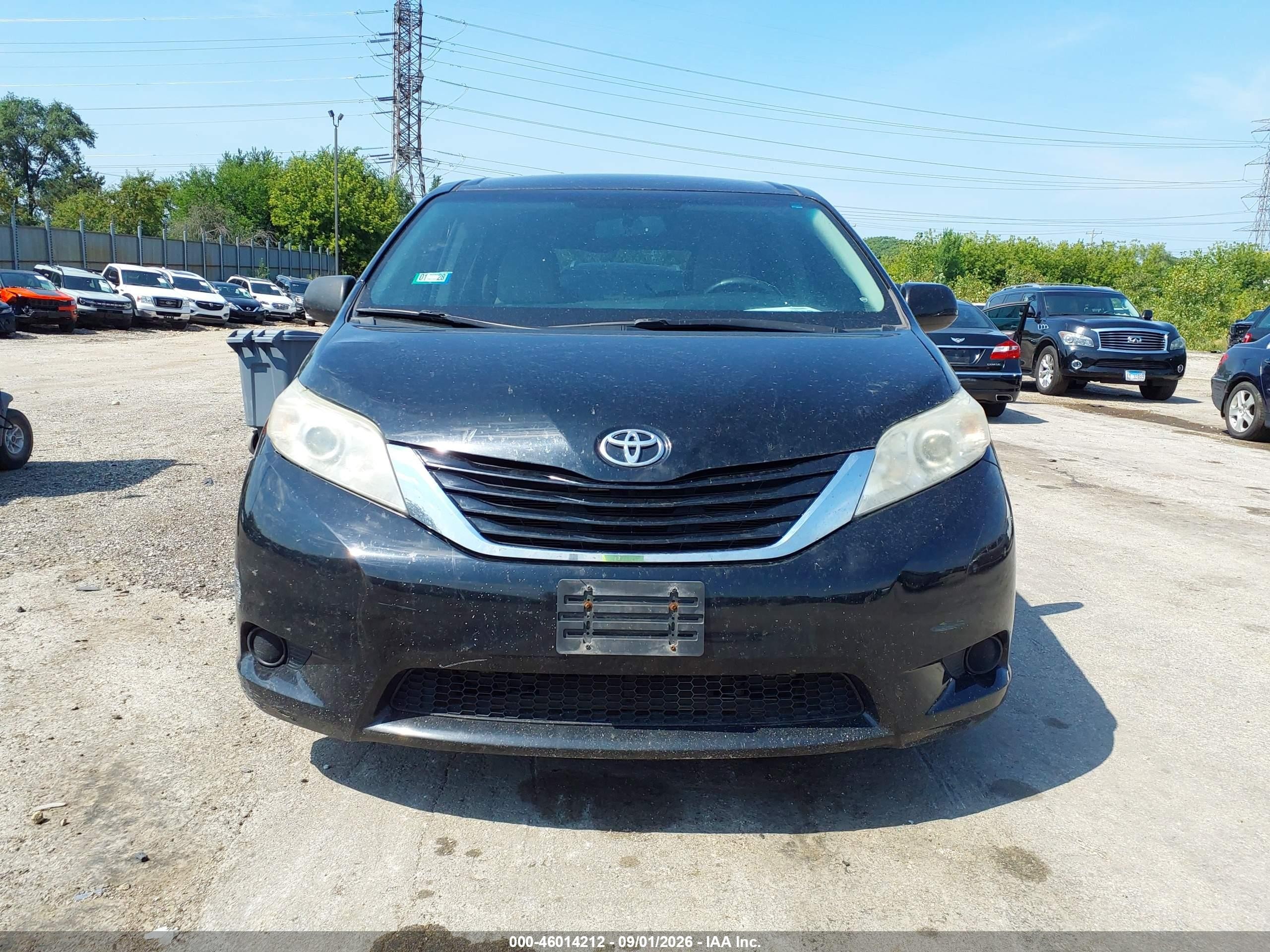 2015 Toyota Sienna Le 8 Passenger Black vin: 5TDKK3DC7FS570415